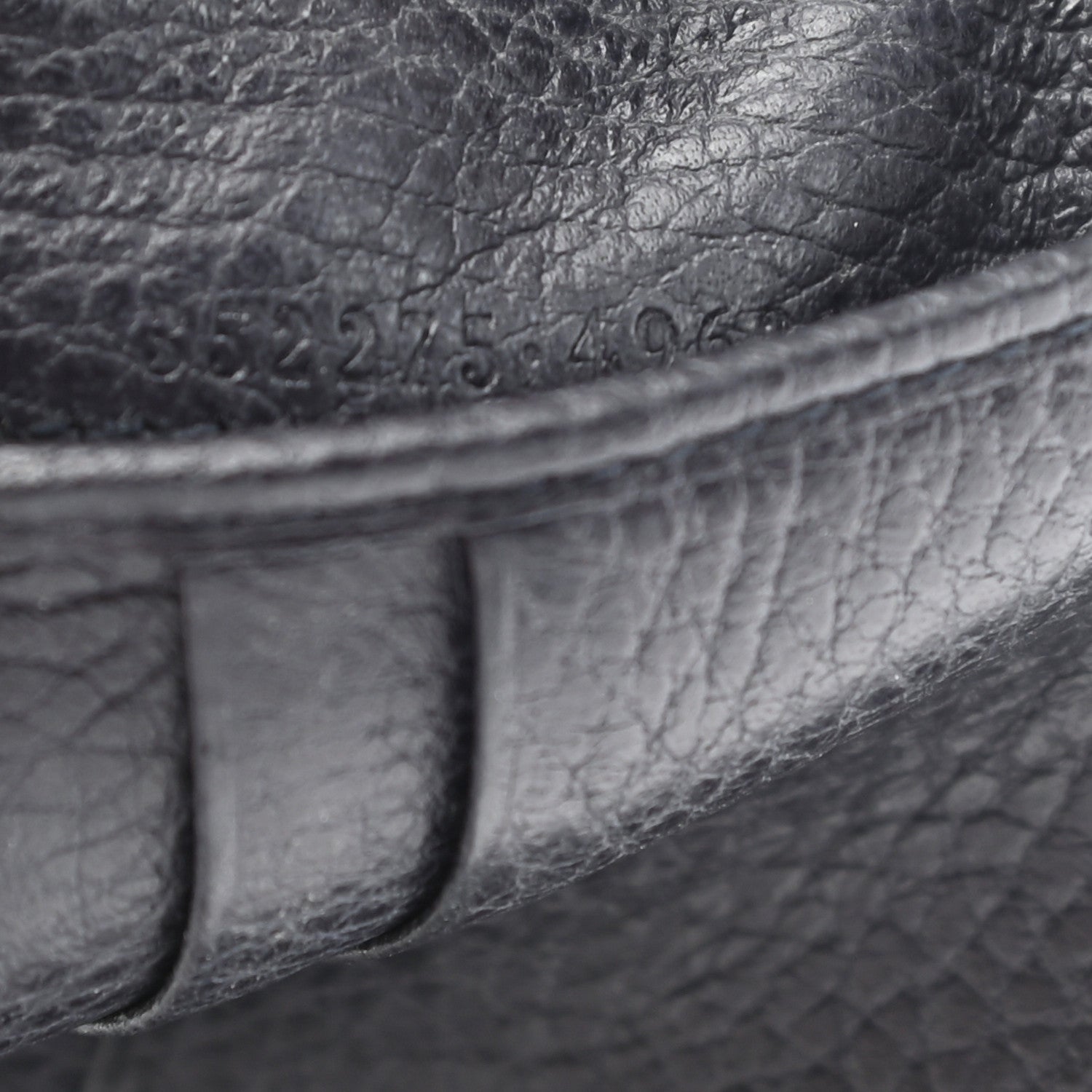 Gucci Pebbled Calfskin Bi-Fold Wallet Black 7 of 7