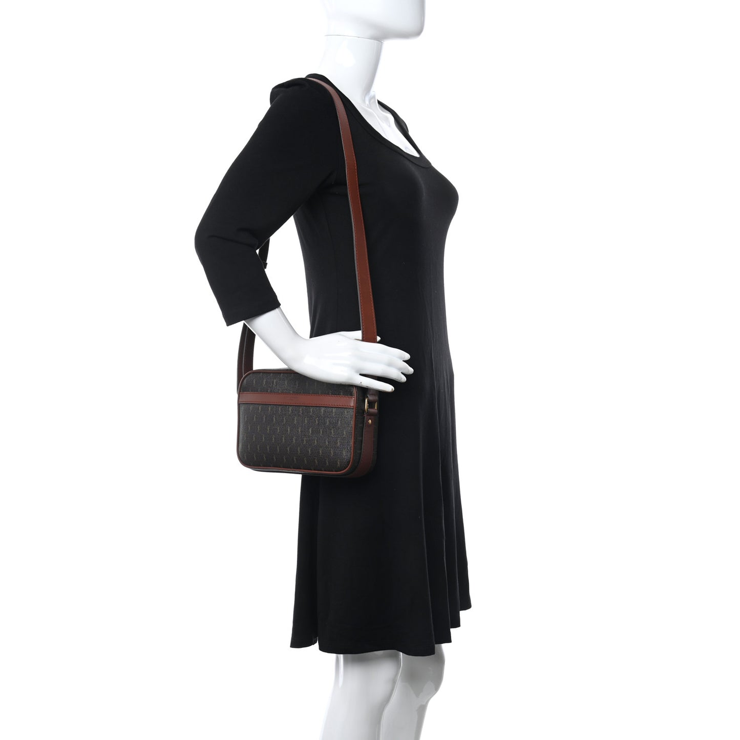 Canvas Smooth Calfskin Le Monogramme Camera Bag Chestnut