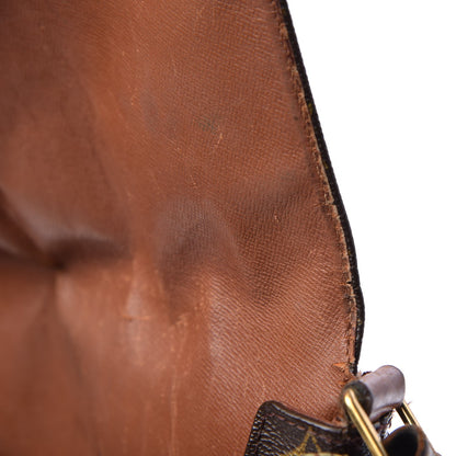 Louis Vuitton Monogram Musette GM 22 of 23