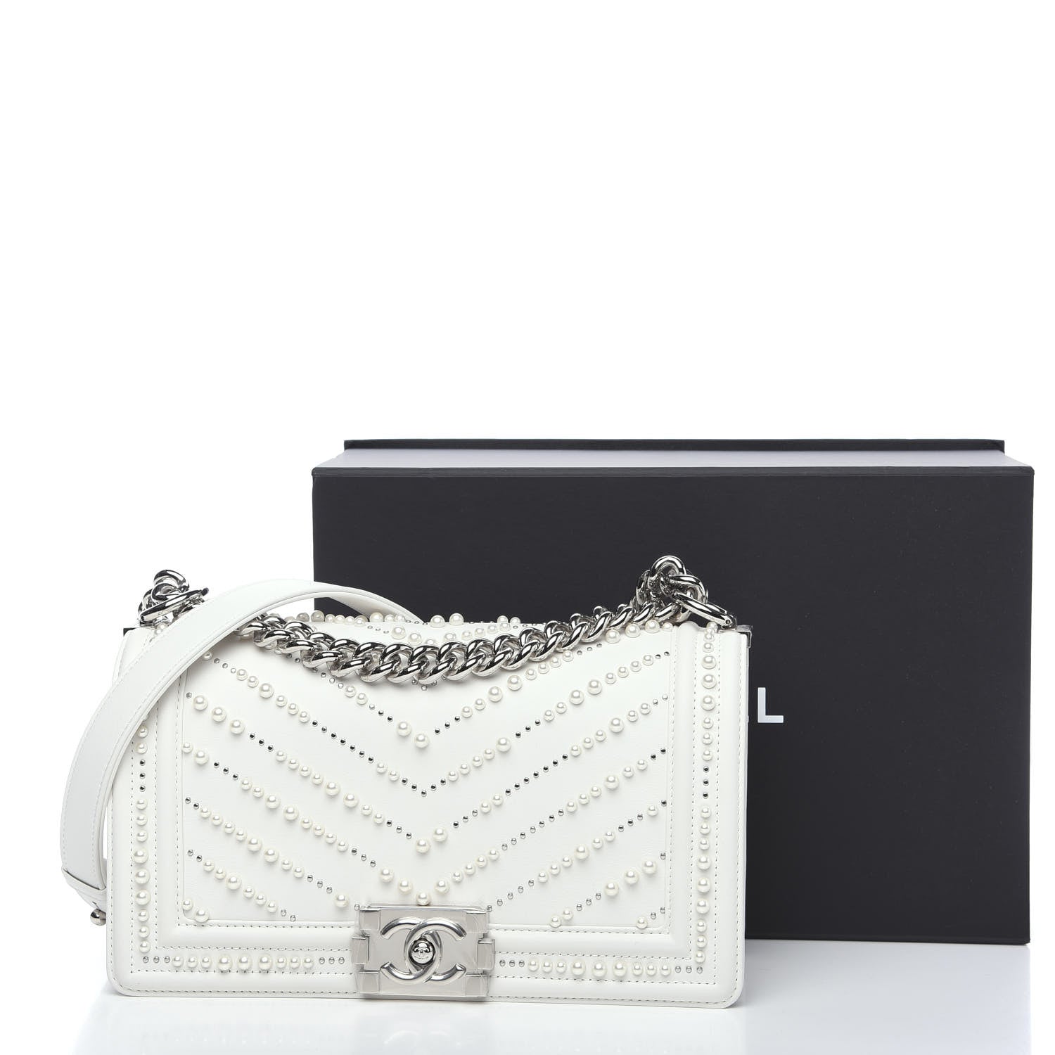 Chanel Calfskin Pearl Chevron Quilted Medium Boy Flap White 9 of 10