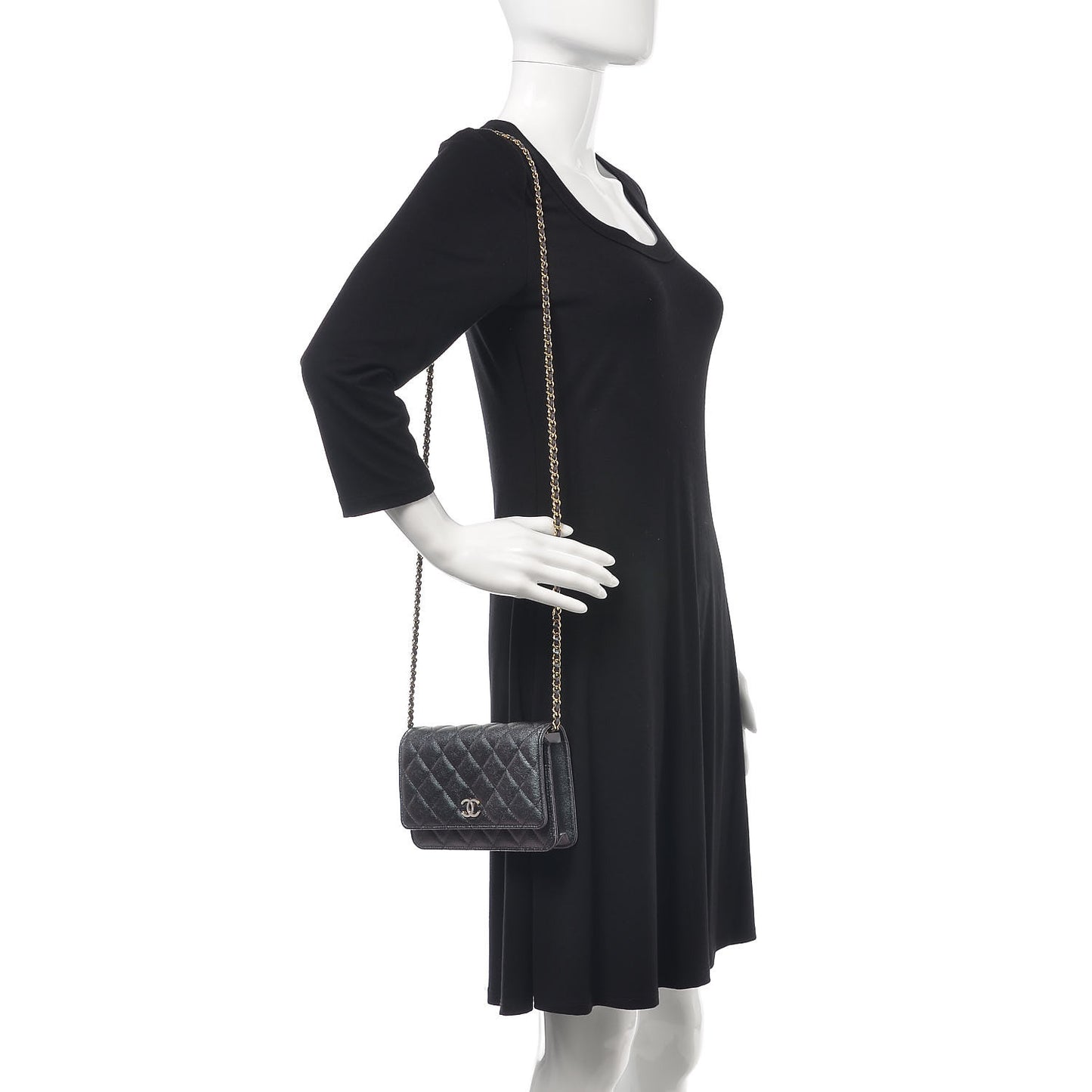 Iridescent Caviar Quilted Wallet On Chain WOC Black