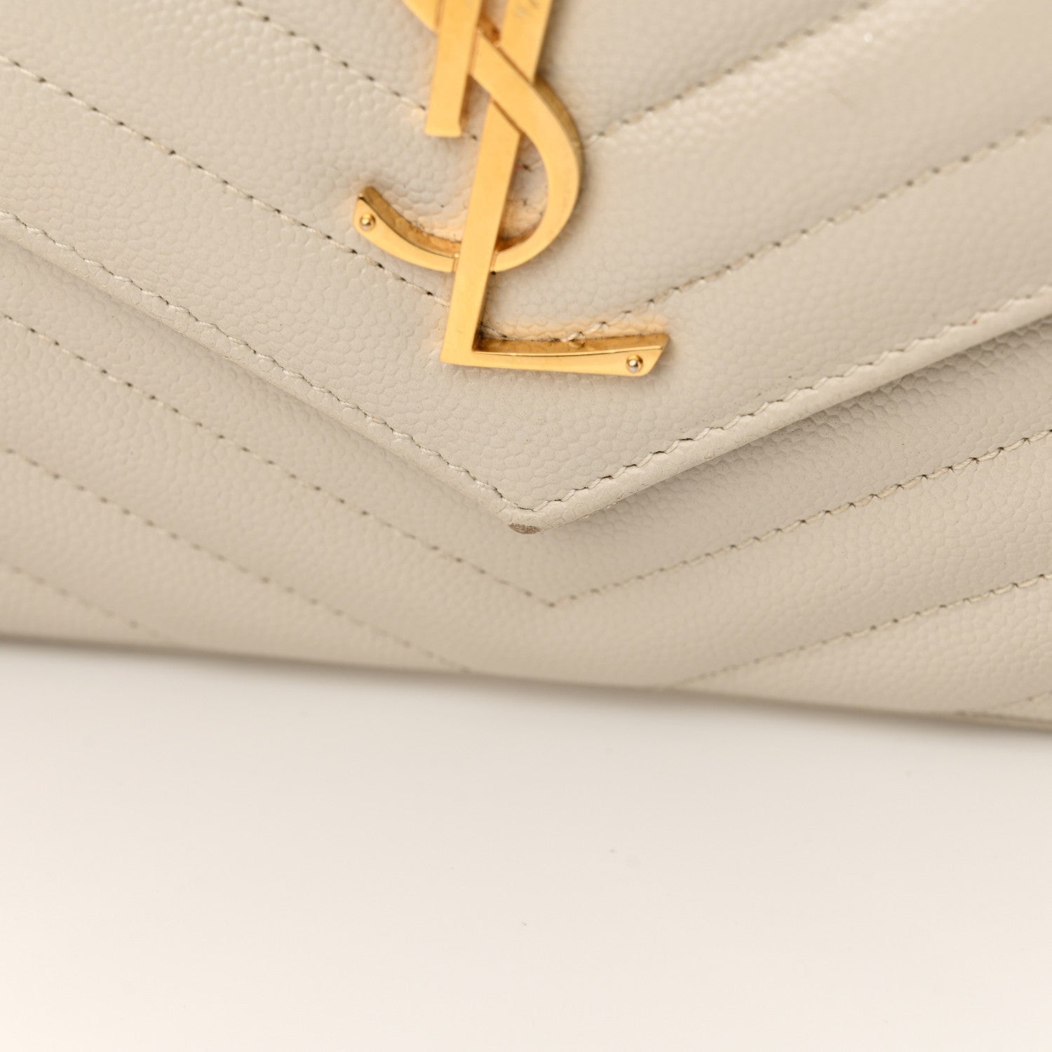 Saint Laurent Grain De Poudre Matelasse Chevron Monogram Chain Wallet Crema Soft 15 of 17
