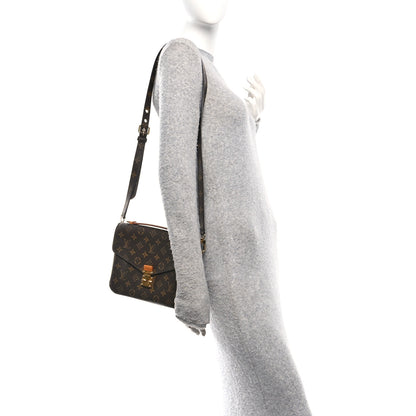 Louis Vuitton Monogram Pochette Metis 2 of 10