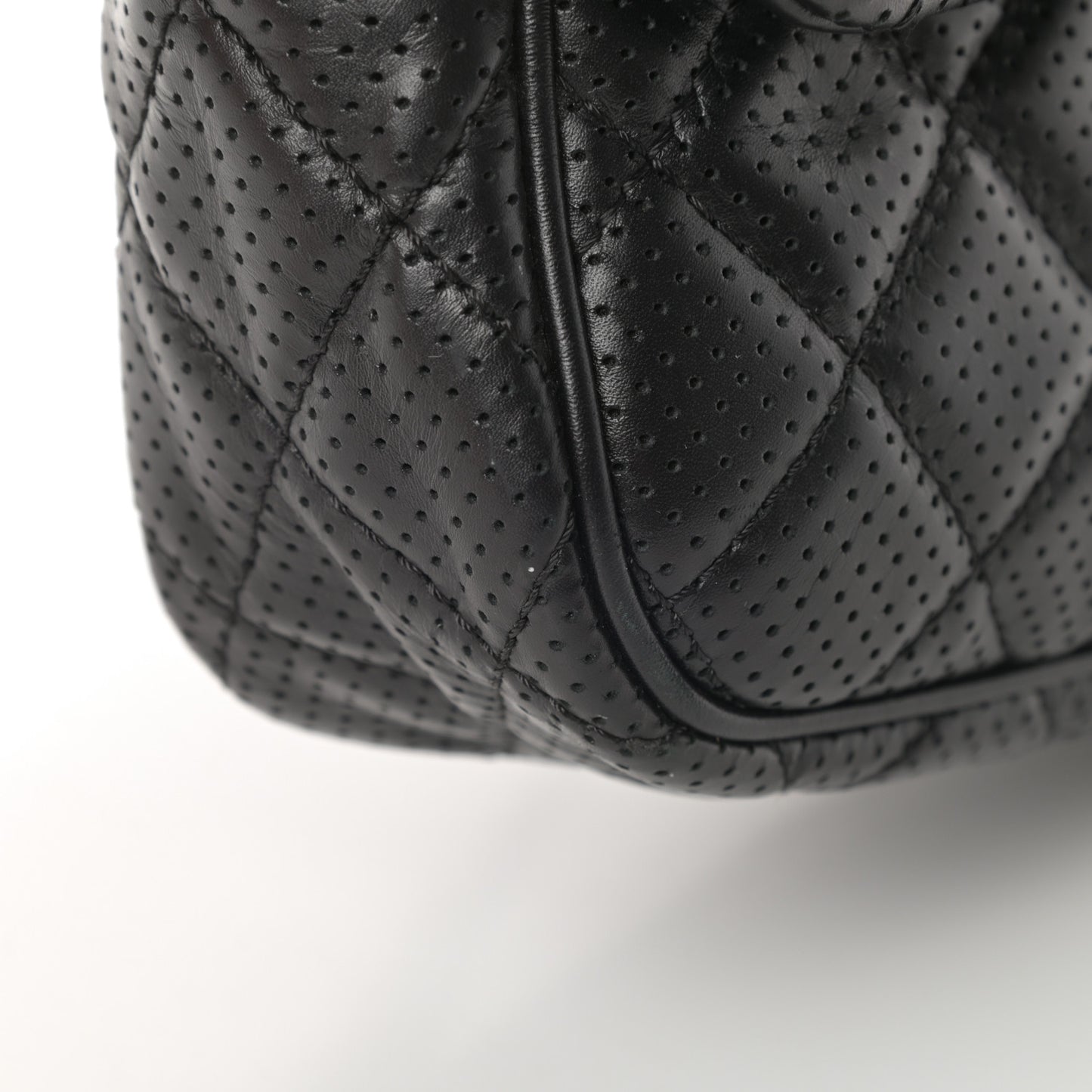 Lambskin Perforated Jumbo Punch Flap Black