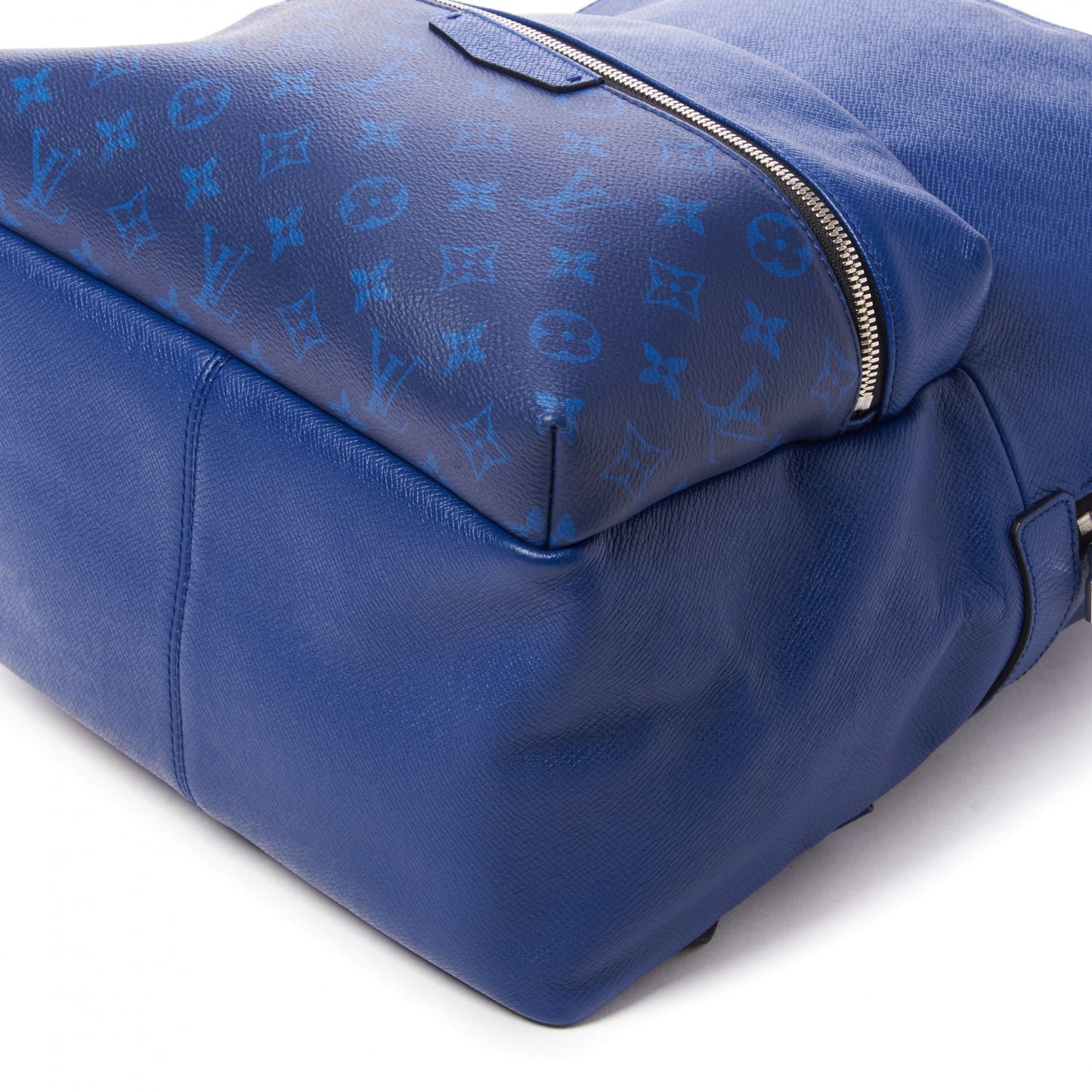 Taiga Monogram Discovery Backpack PM Cobalt