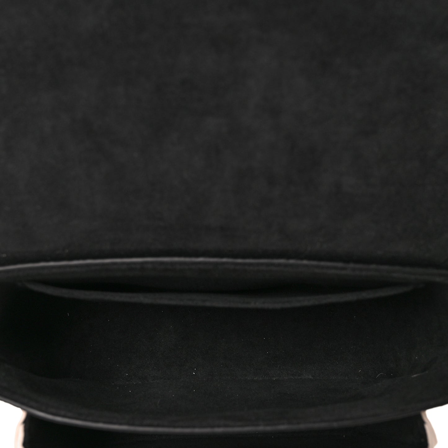 Grained Calfskin Lockme Tender Black