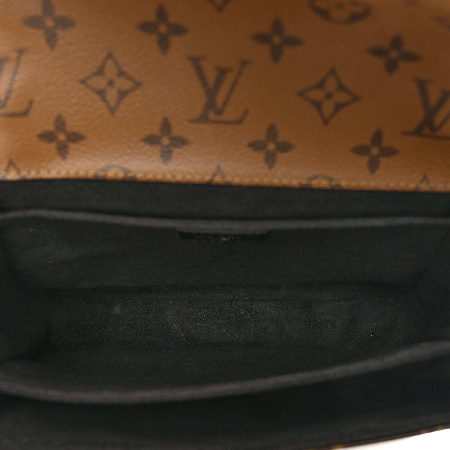Reverse Monogram Pochette Metis