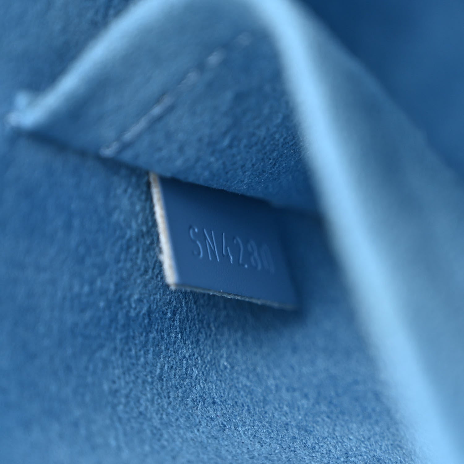 Louis Vuitton Epi Jacquard Alma BB Bleuet 7 of 10