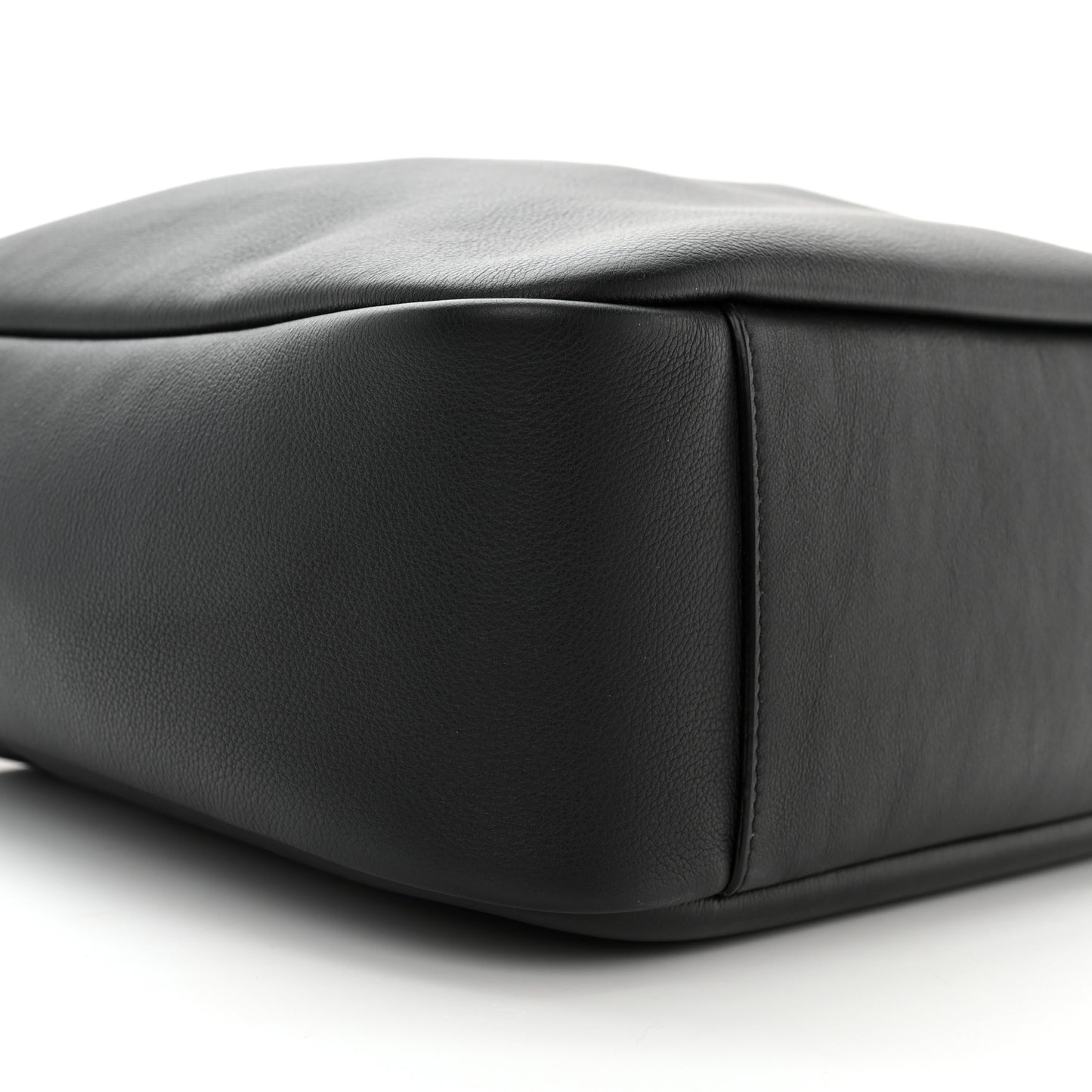 Smooth Calfskin Large Le 5 A 7 Soft Hobo Black