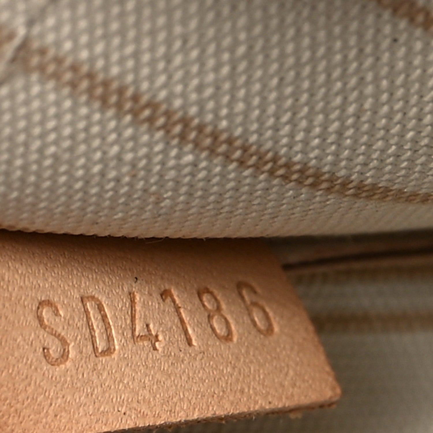 Louis Vuitton Damier Azur Neverfull MM GM Pochette 8 of 18