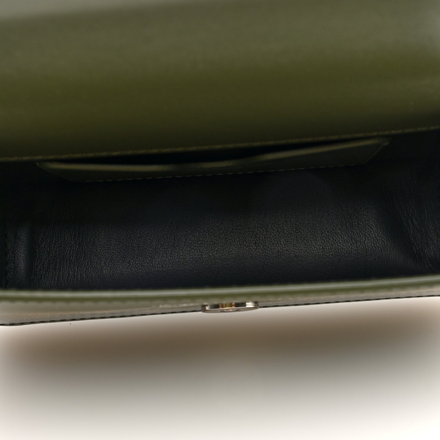 Calfskin Knuckle Crossbody Green