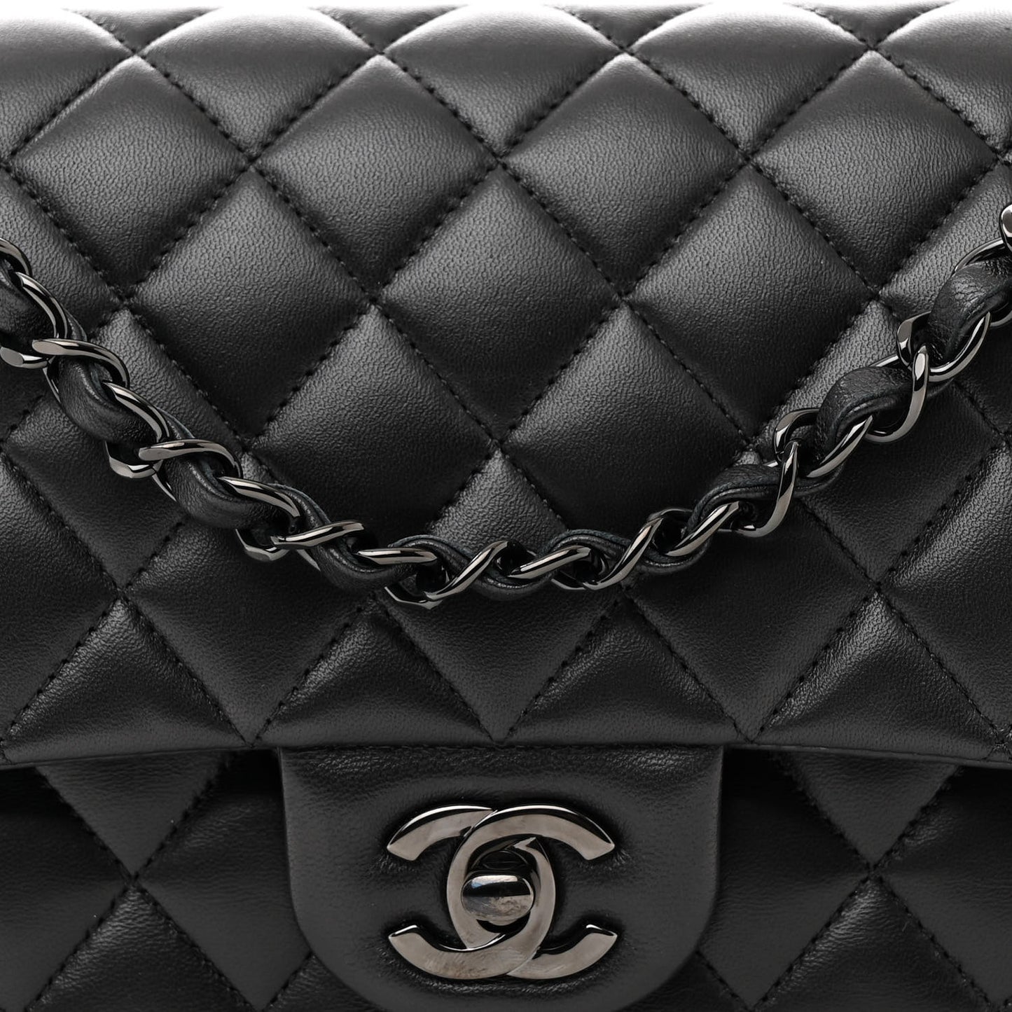 Lambskin Quilted Medium Double Flap So Black