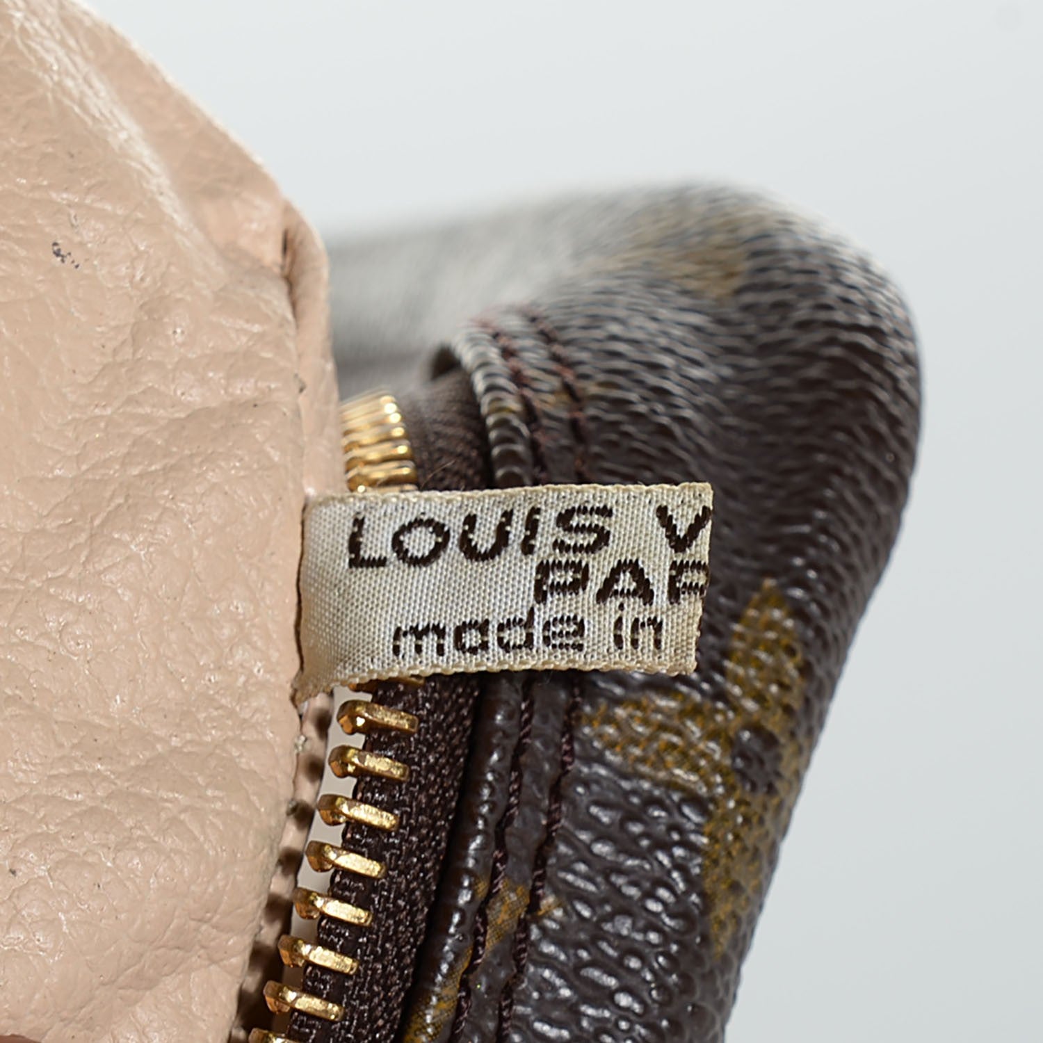 Louis Vuitton Monogram Trousse 23 6 of 7