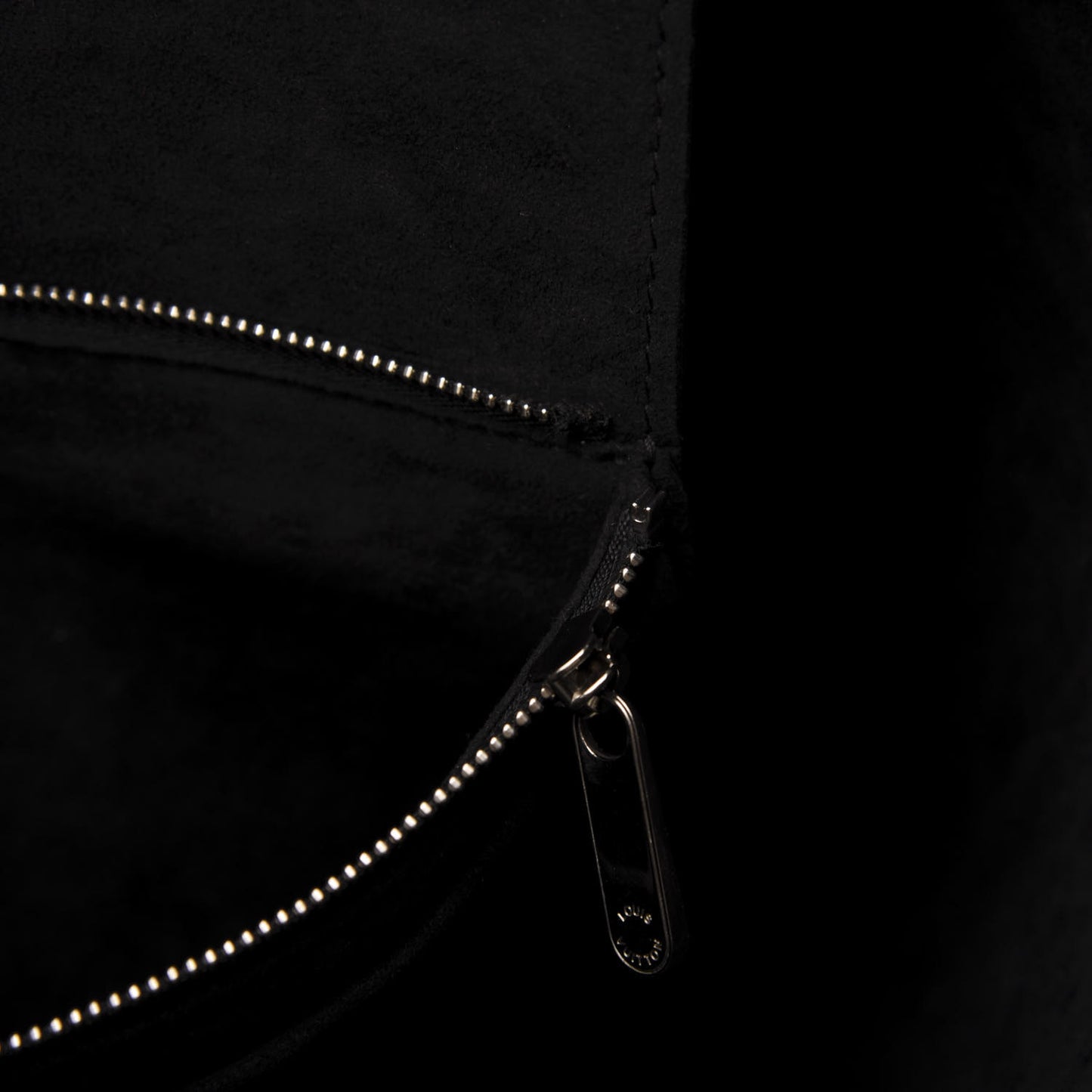 Calfskin Lockme Cabas Black