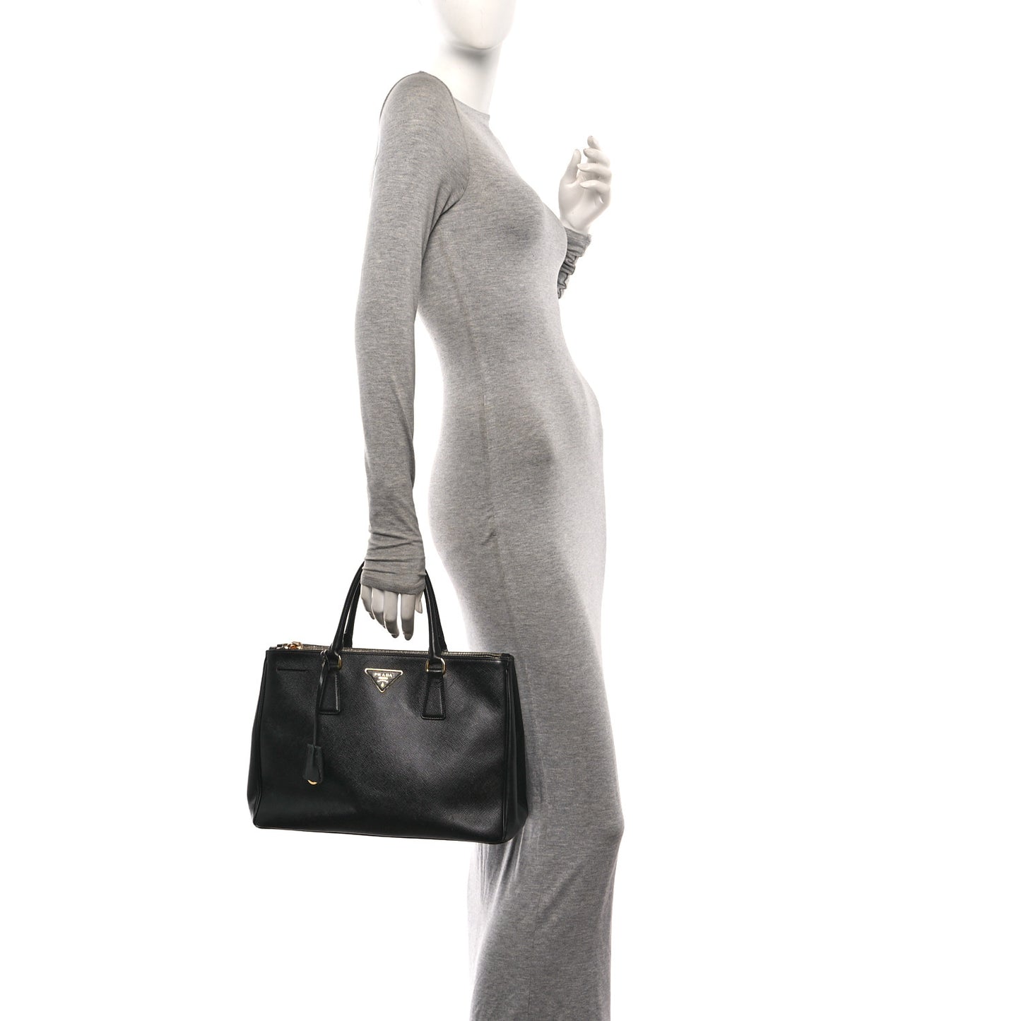 Saffiano Medium Galleria Double Zip Tote Black