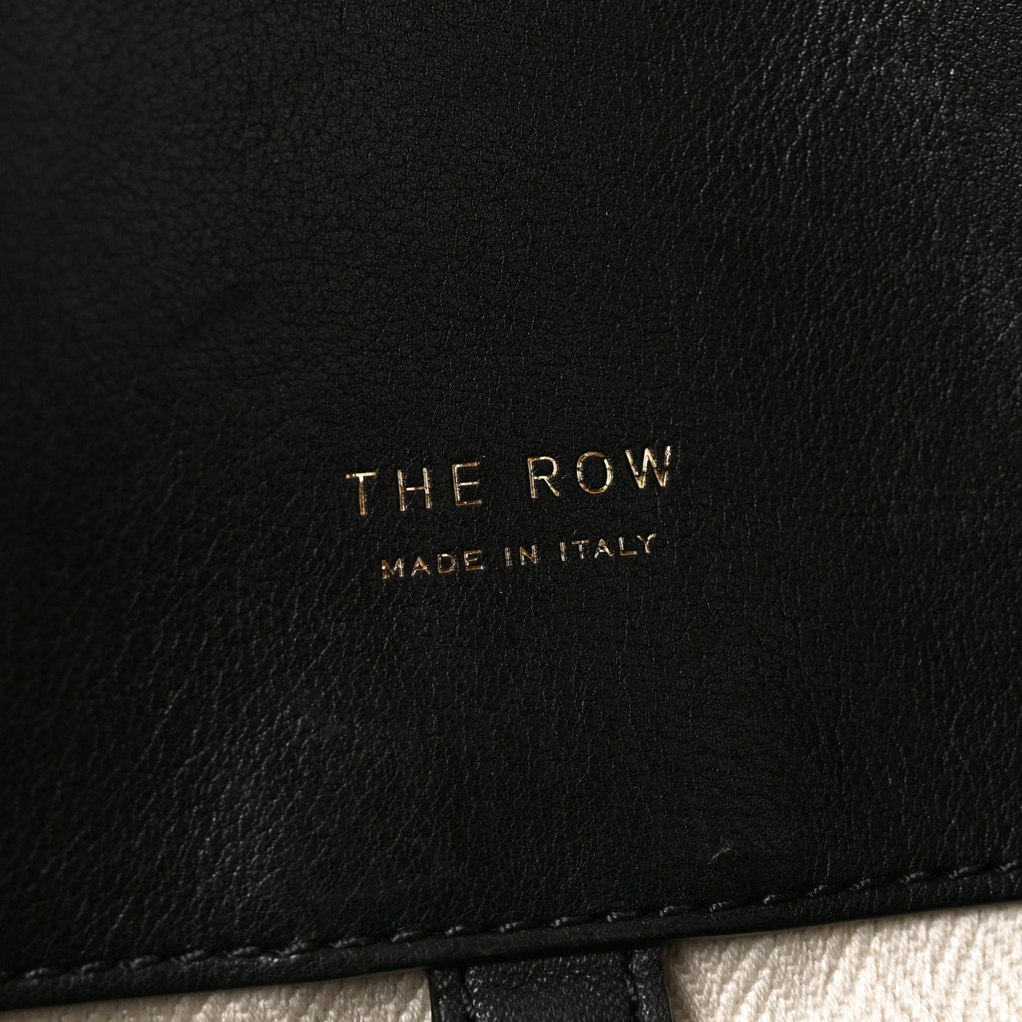 Polished Saddle Calfskin Soft Margaux 15 Black
