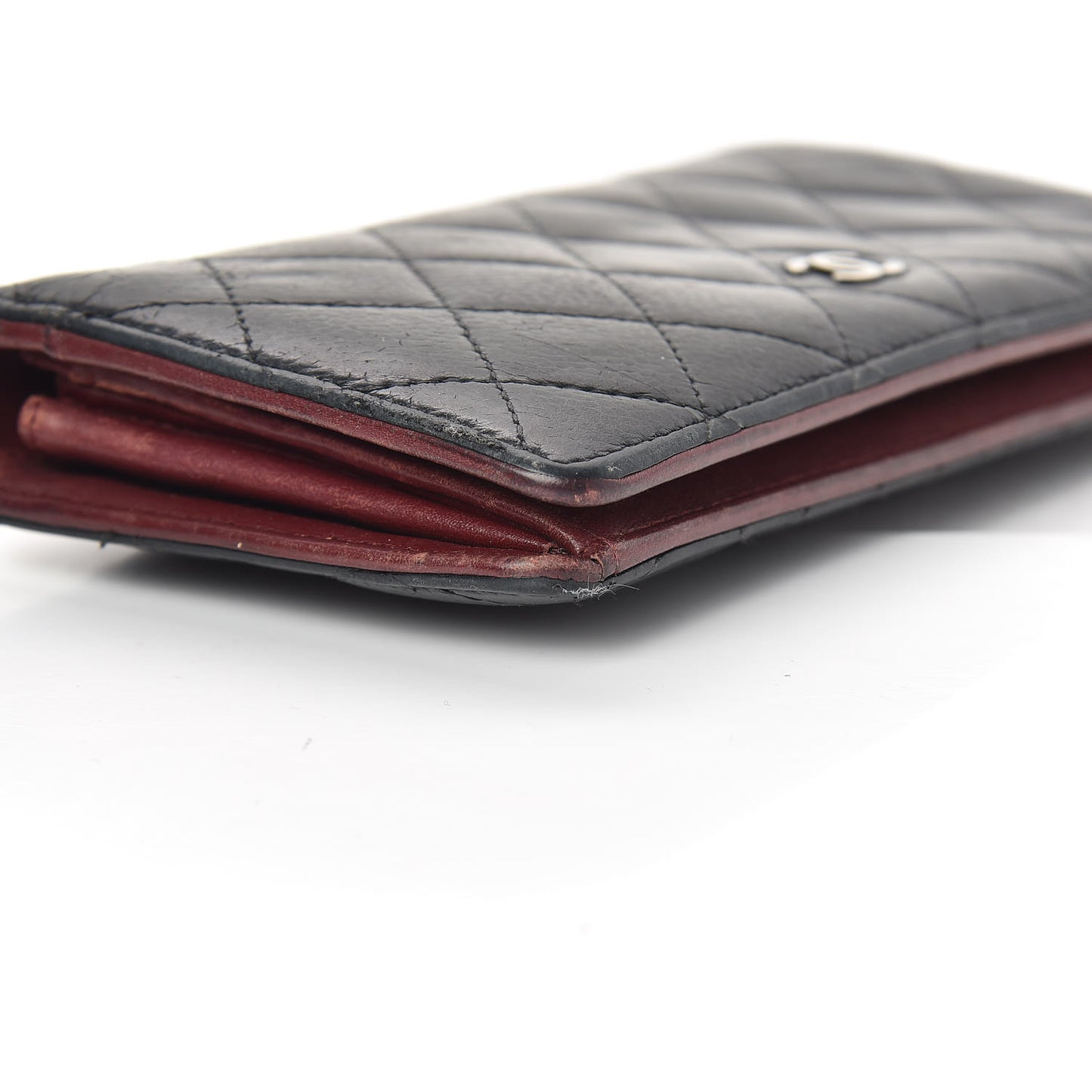 Caviar Quilted Yen Wallet Black