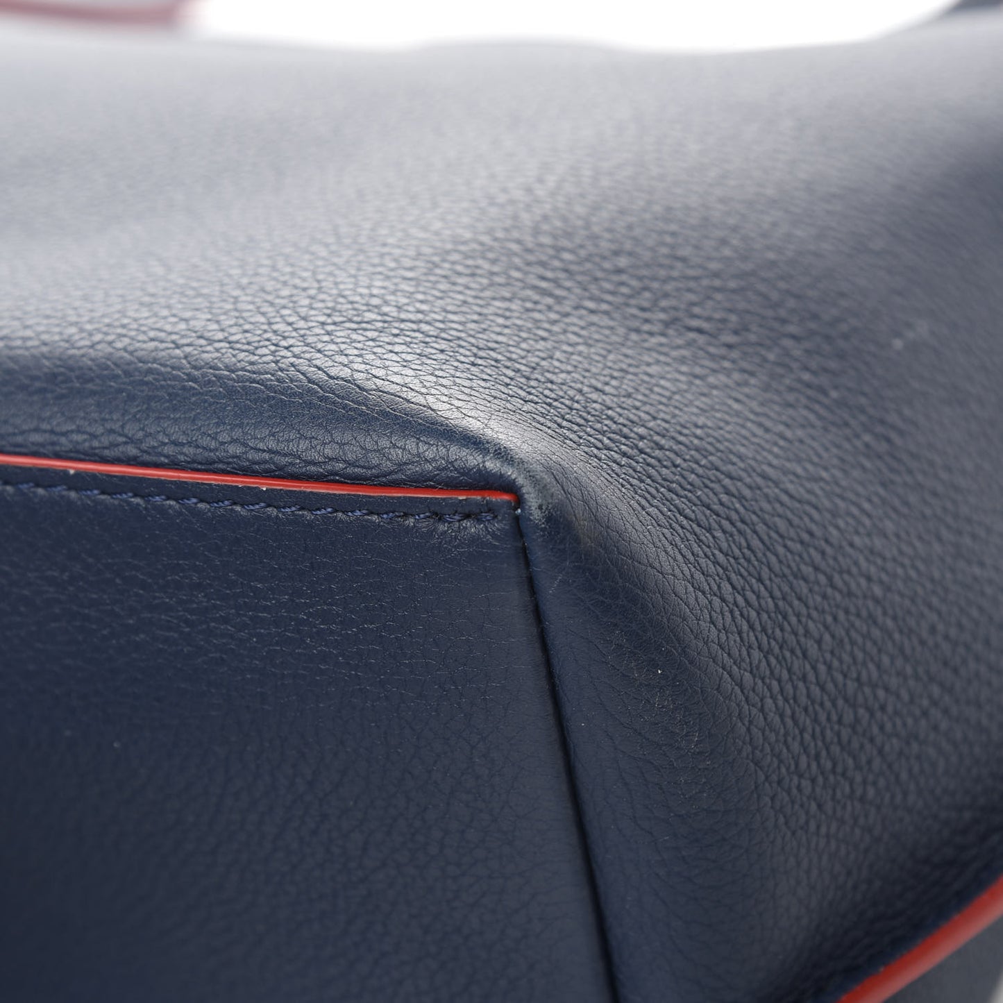Calfskin Lockme Go Tote Marine Rouge