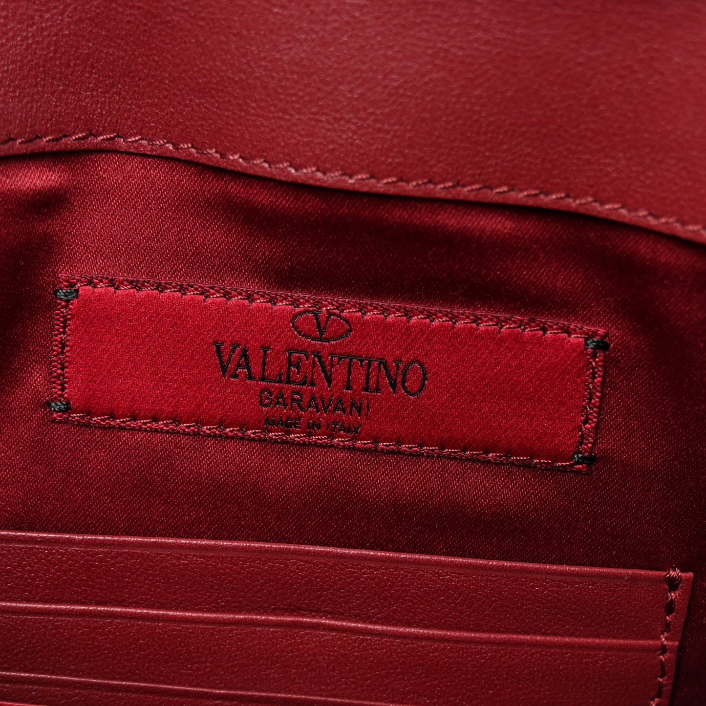 Vitello Large Rockstud Envelope Clutch Rubino