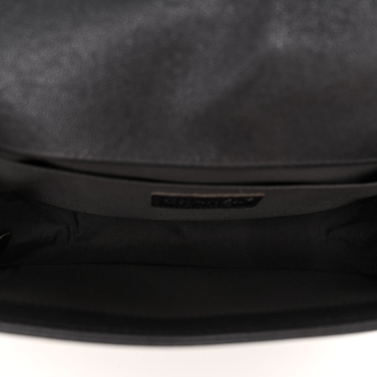 Caviar Quilted Medium Boy Flap Charcoal