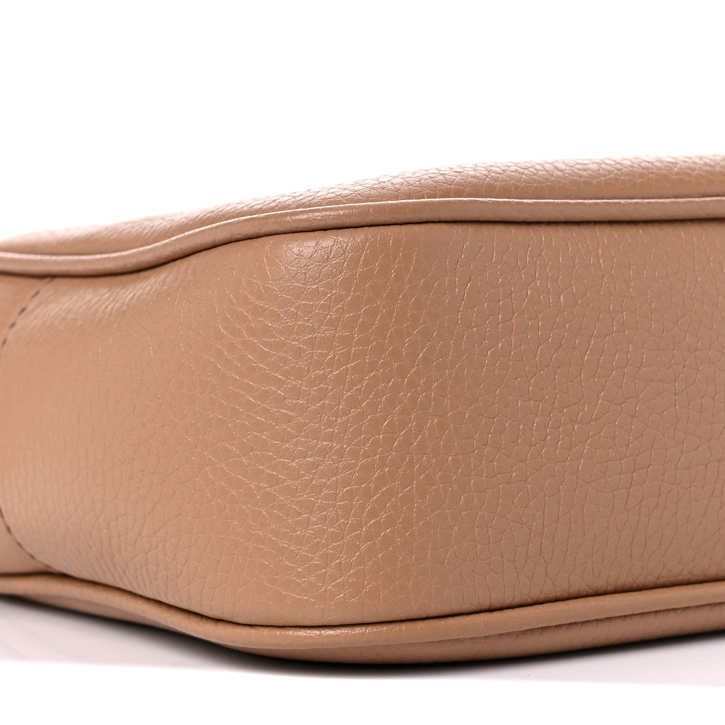 Pebbled Calfskin Small Soho Disco Bag Camelia