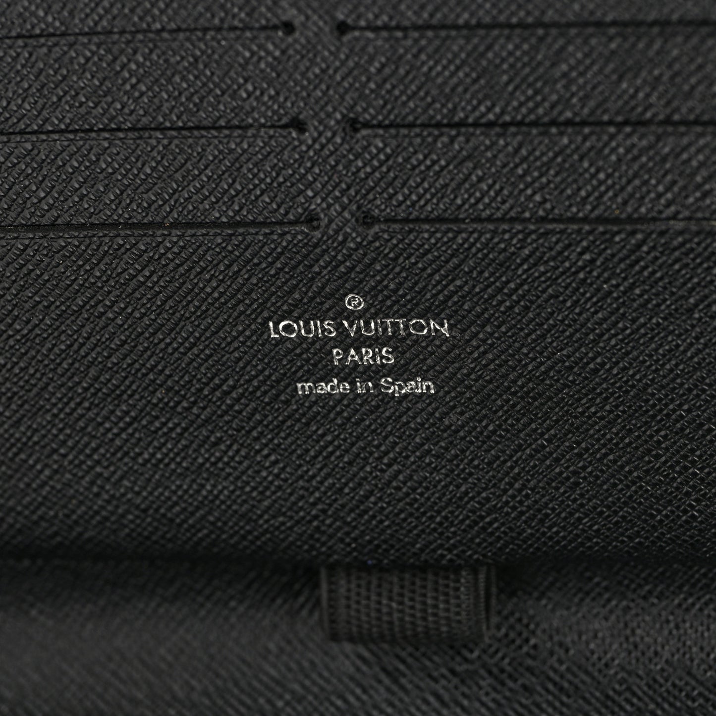 Damier Graphite Zippy Organizer Wallet