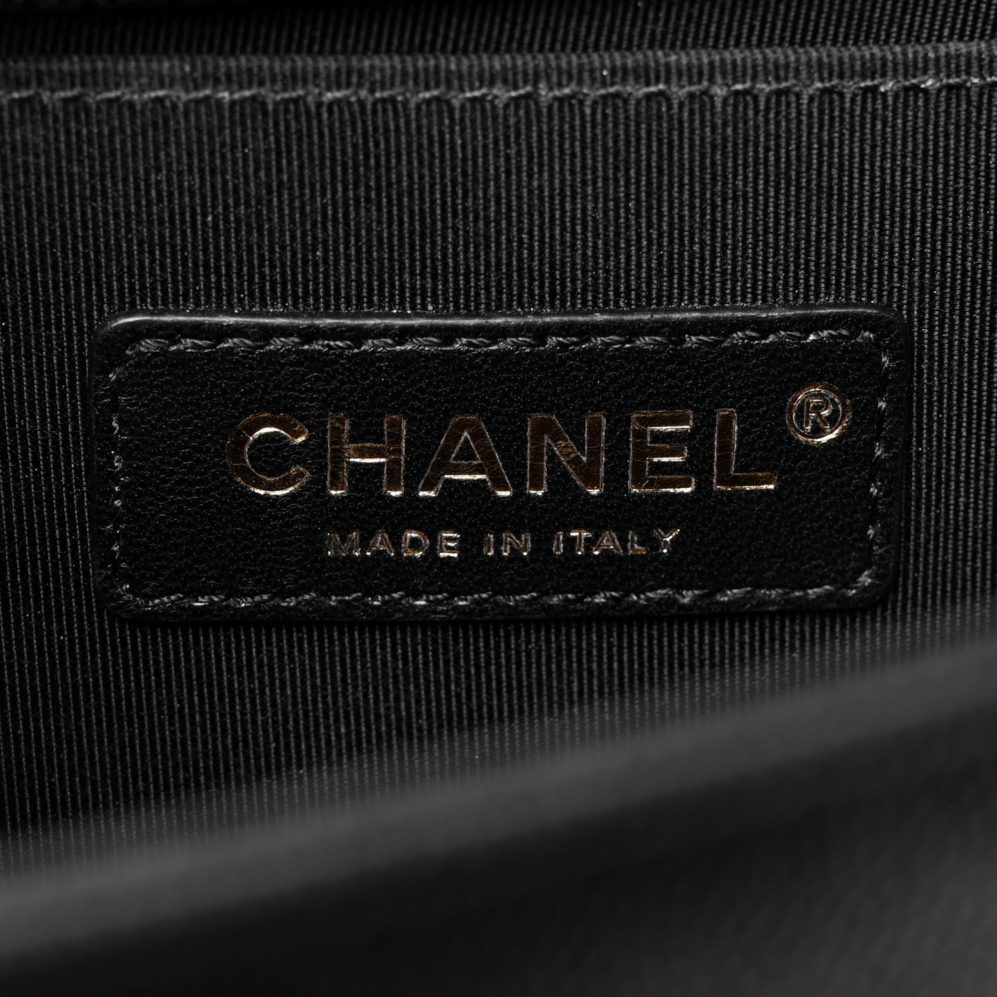 Caviar Quilted Medium Boy Flap Black