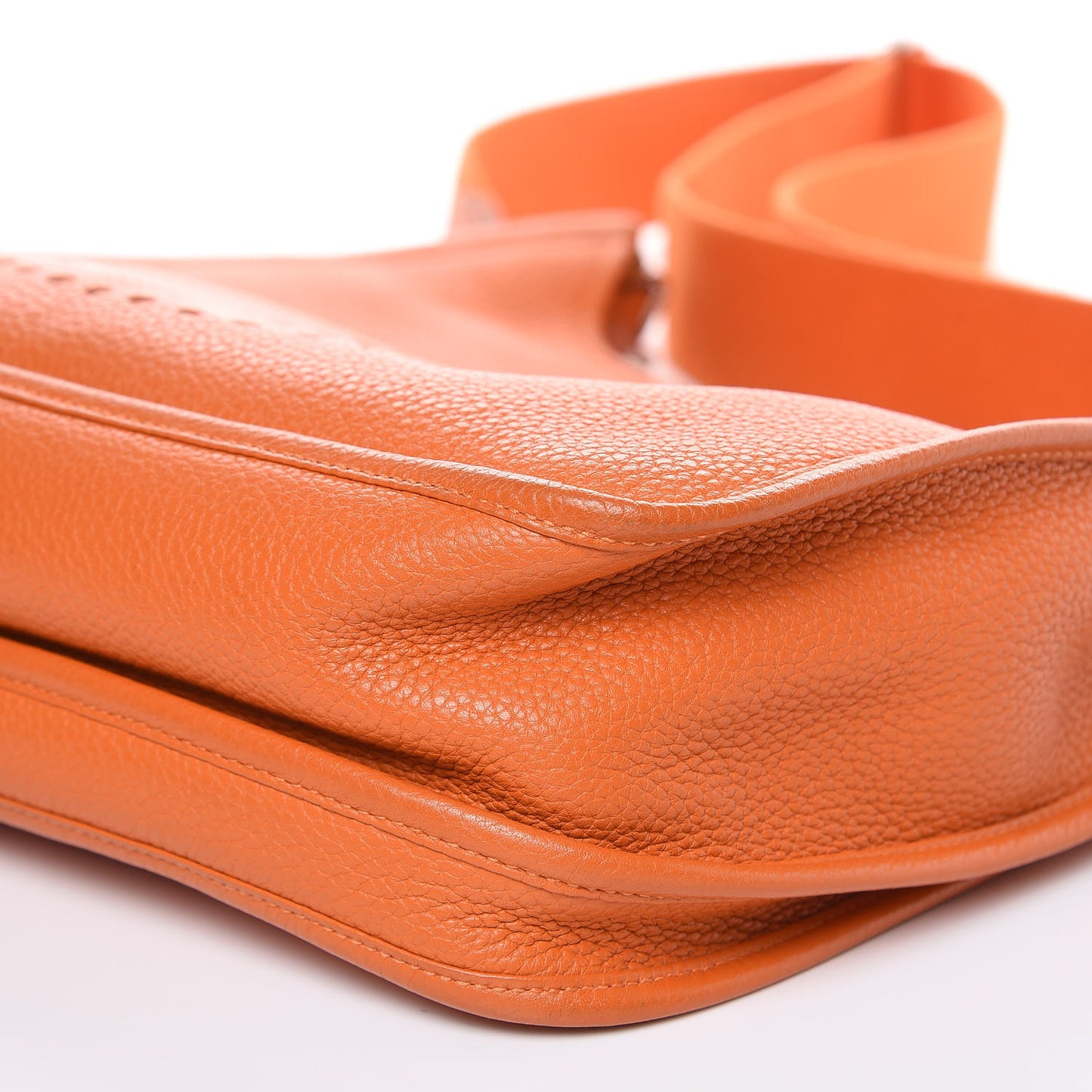 Taurillon Clemence Evelyne III GM Orange