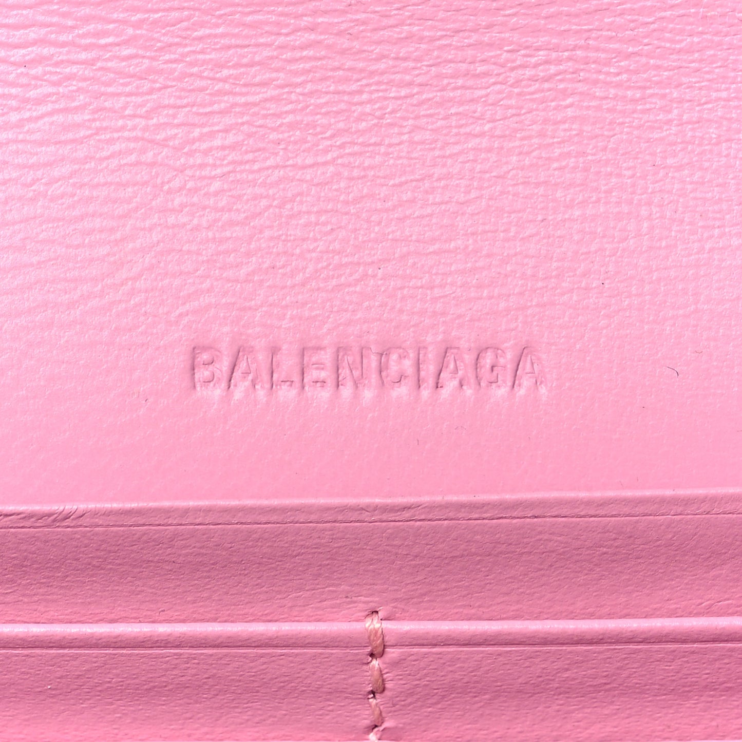 Extra Supple Calfskin Crocodile Embossed Gossip Wallet On Chain Candy Pink