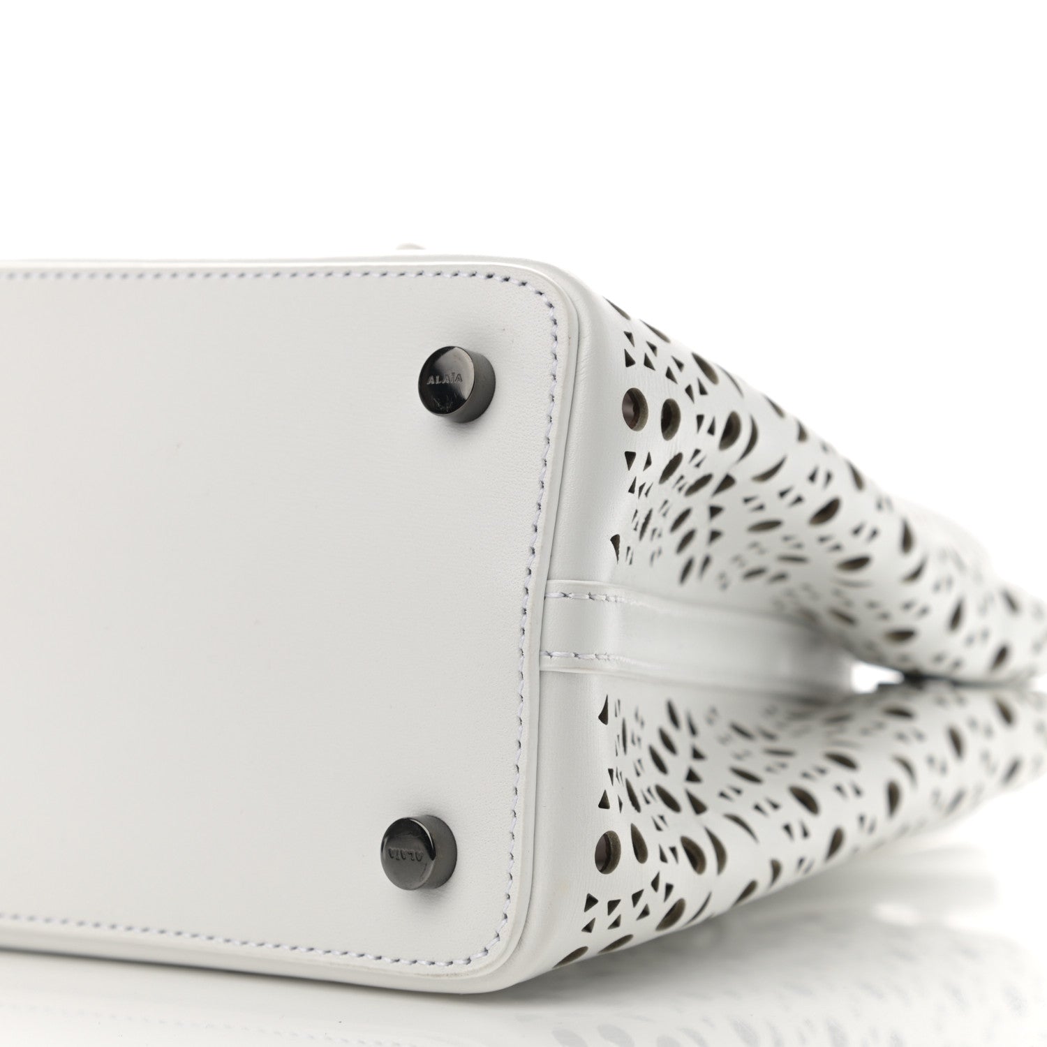 Alaia Calfskin Vienne Wave Mina 20 Bag White 10 of 12