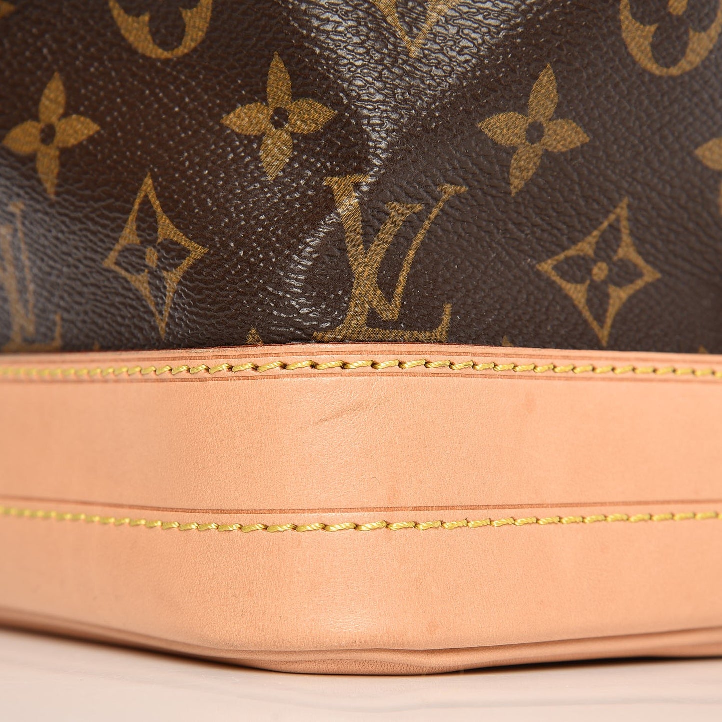 Monogram Noe