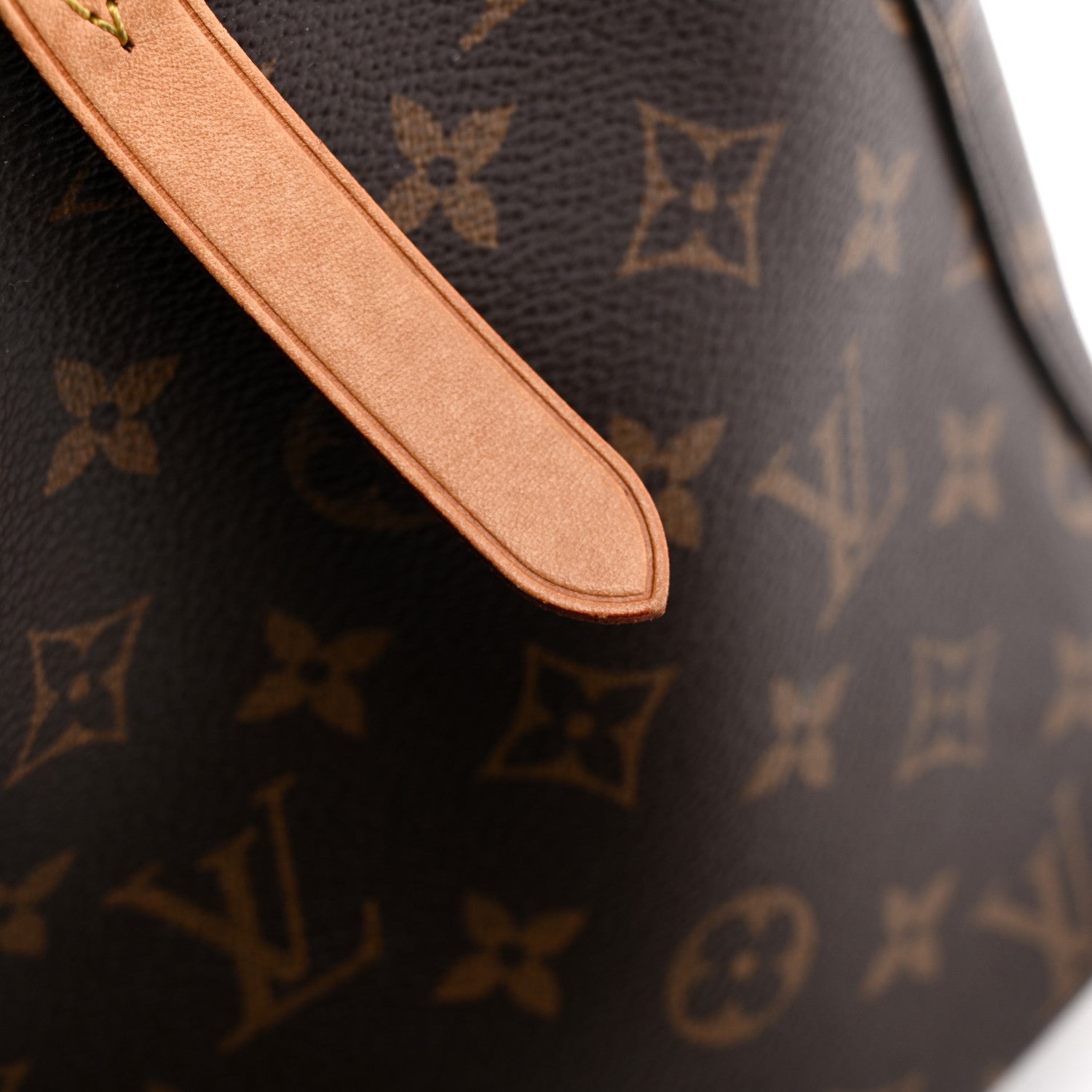 Louis Vuitton Monogram Montaigne MM 13 of 15