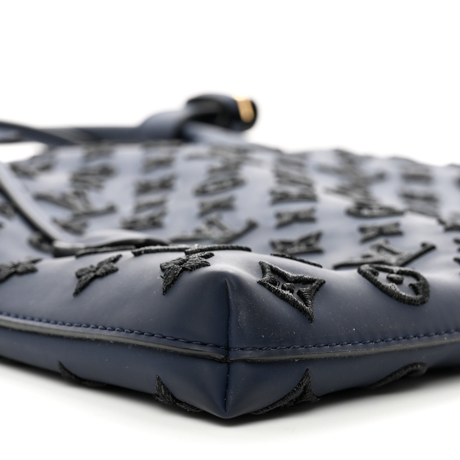 Louis Vuitton Monogram Addiction Vertical Lockit MM Blue 8 of 10