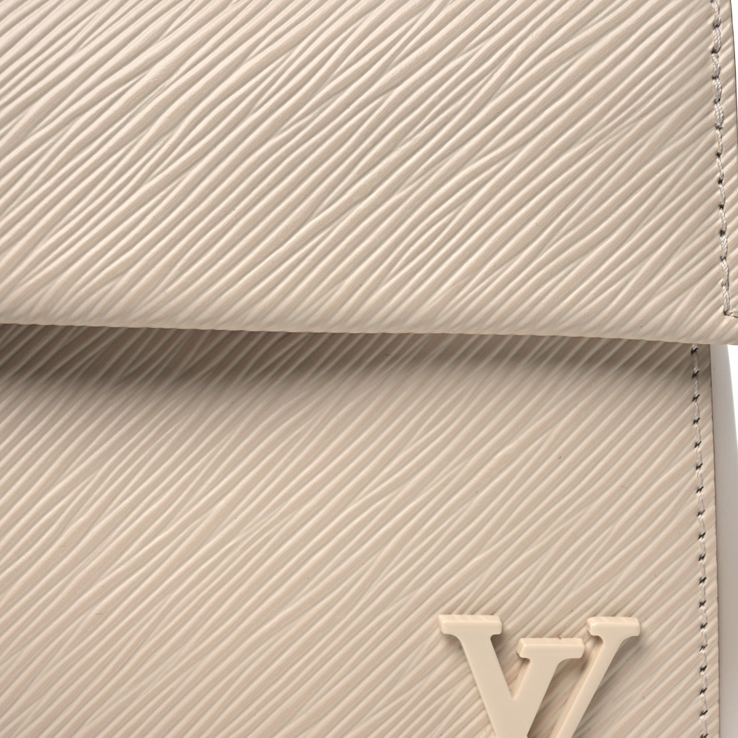 Louis Vuitton Epi Cluny Mini Quartz 7 of 11