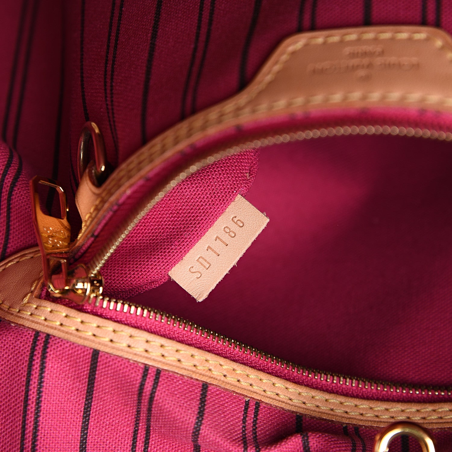 Louis Vuitton Monogram Delightful MM Pivoine 7 of 10