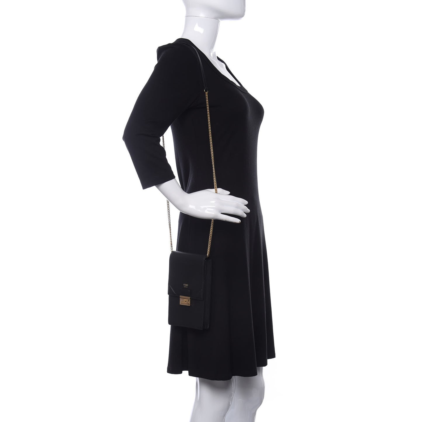 Vitello Grace Matte Kan U Vertical Wallet On Chain Black