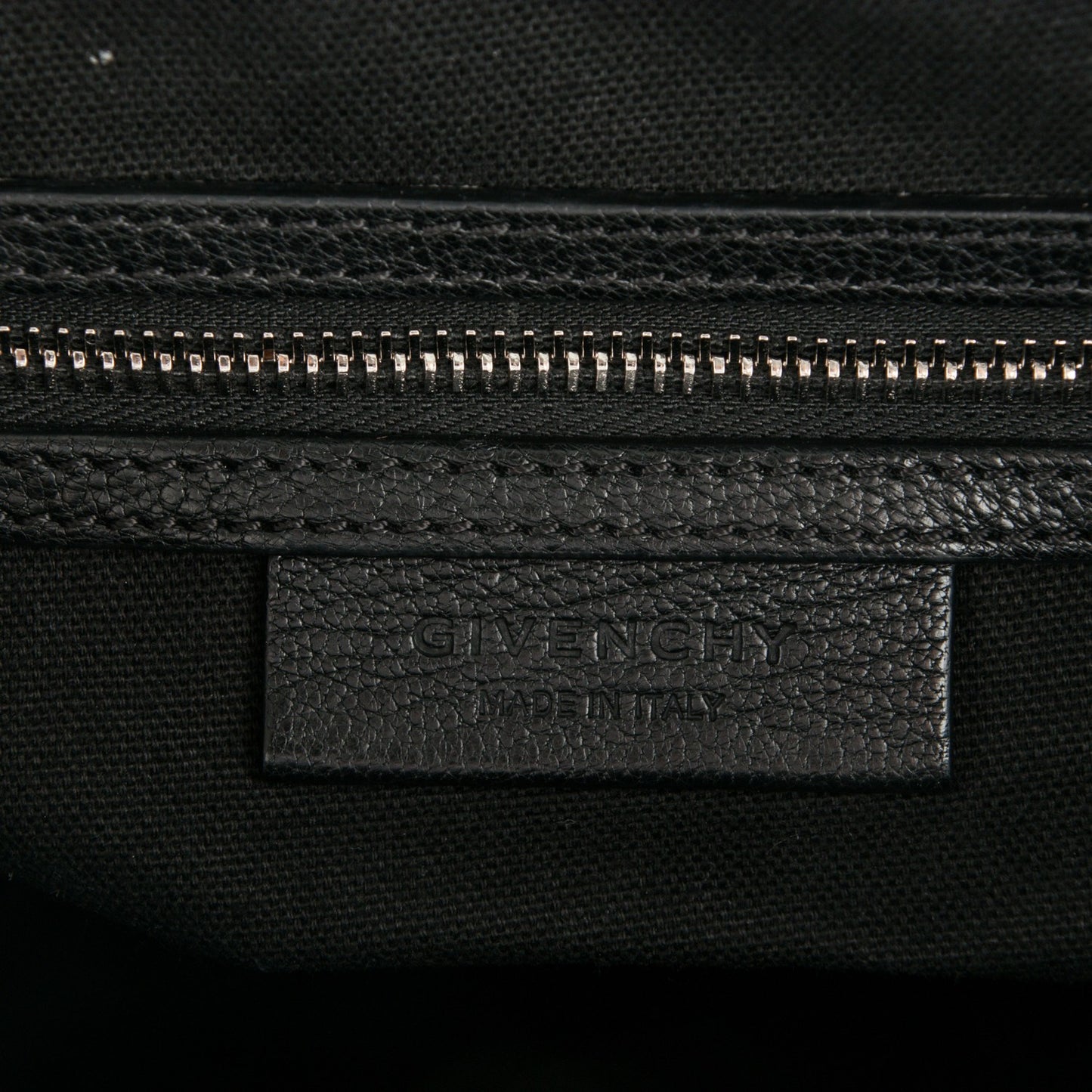 Sugar Goatskin Small Antigona Black