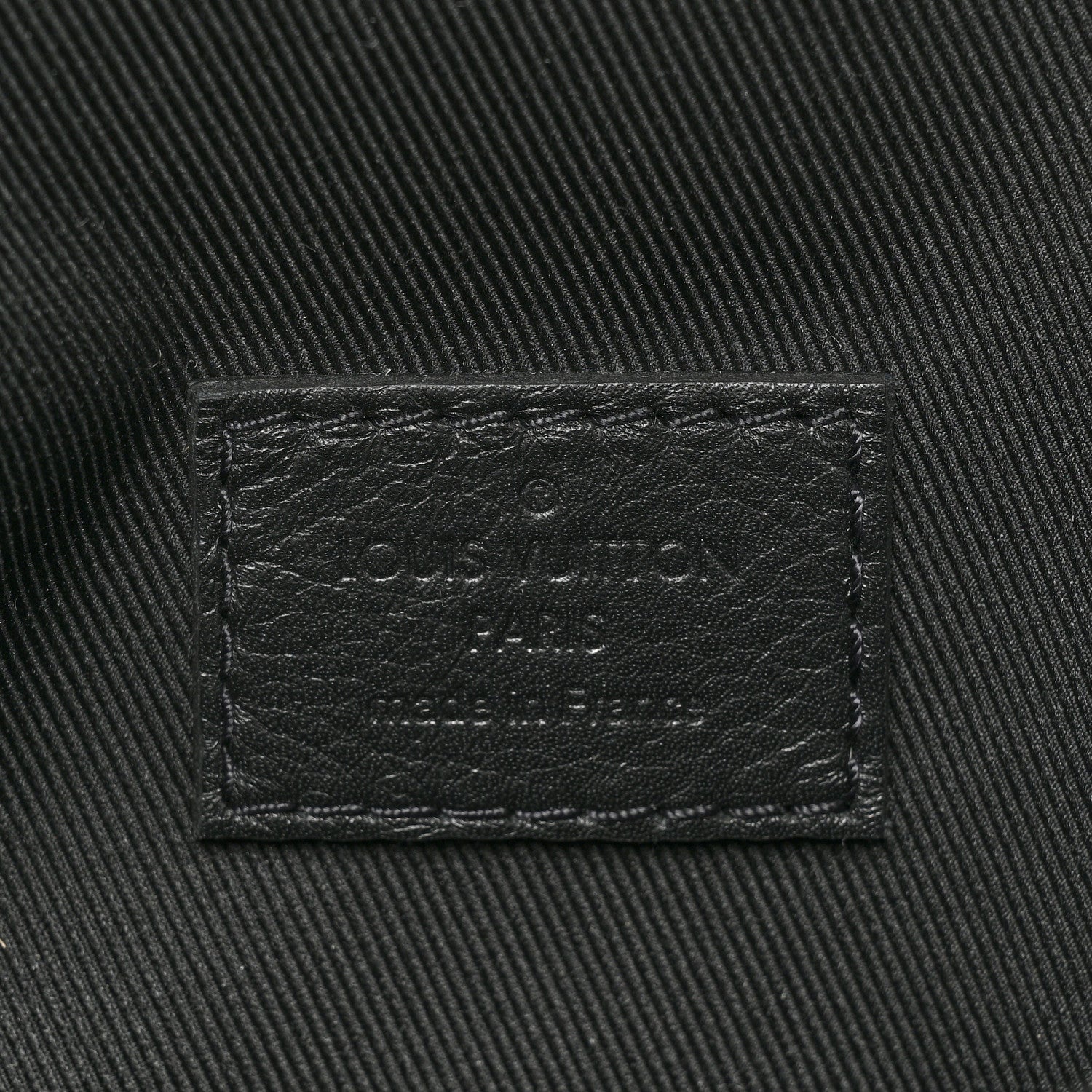 Louis Vuitton Calfskin Monogram Shadow Discovery Bumbag Black 6 of 10