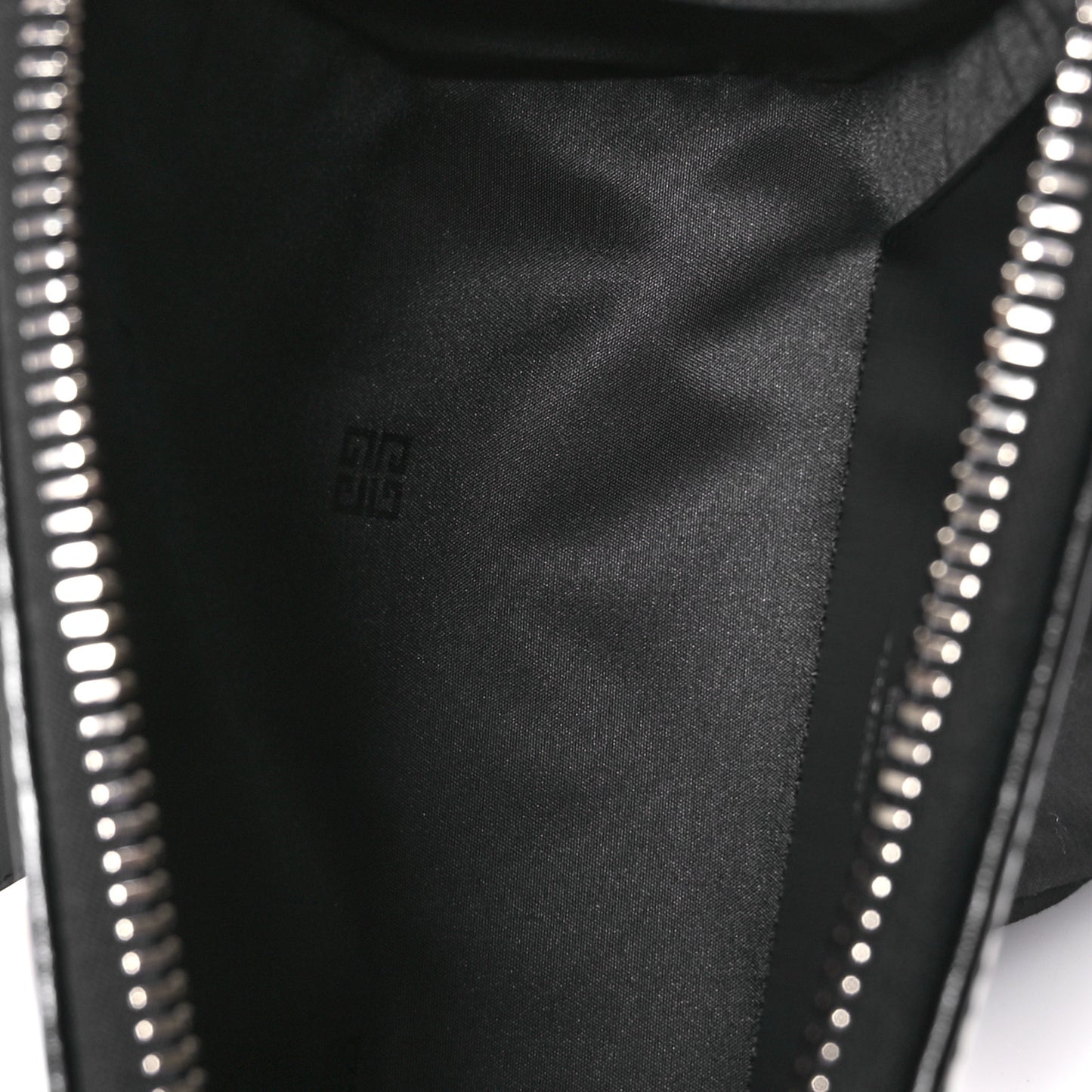 X CHITO Box Calfskin 4G Printed XS Graffiti Antigona Black White