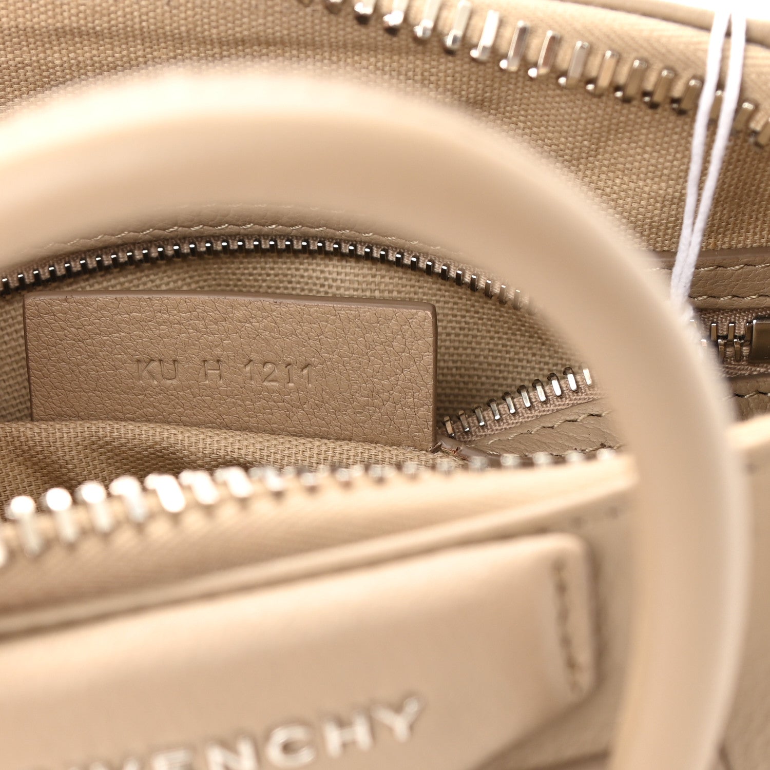 Givenchy Sugar Goatskin Small Antigona Light Beige 7 of 8