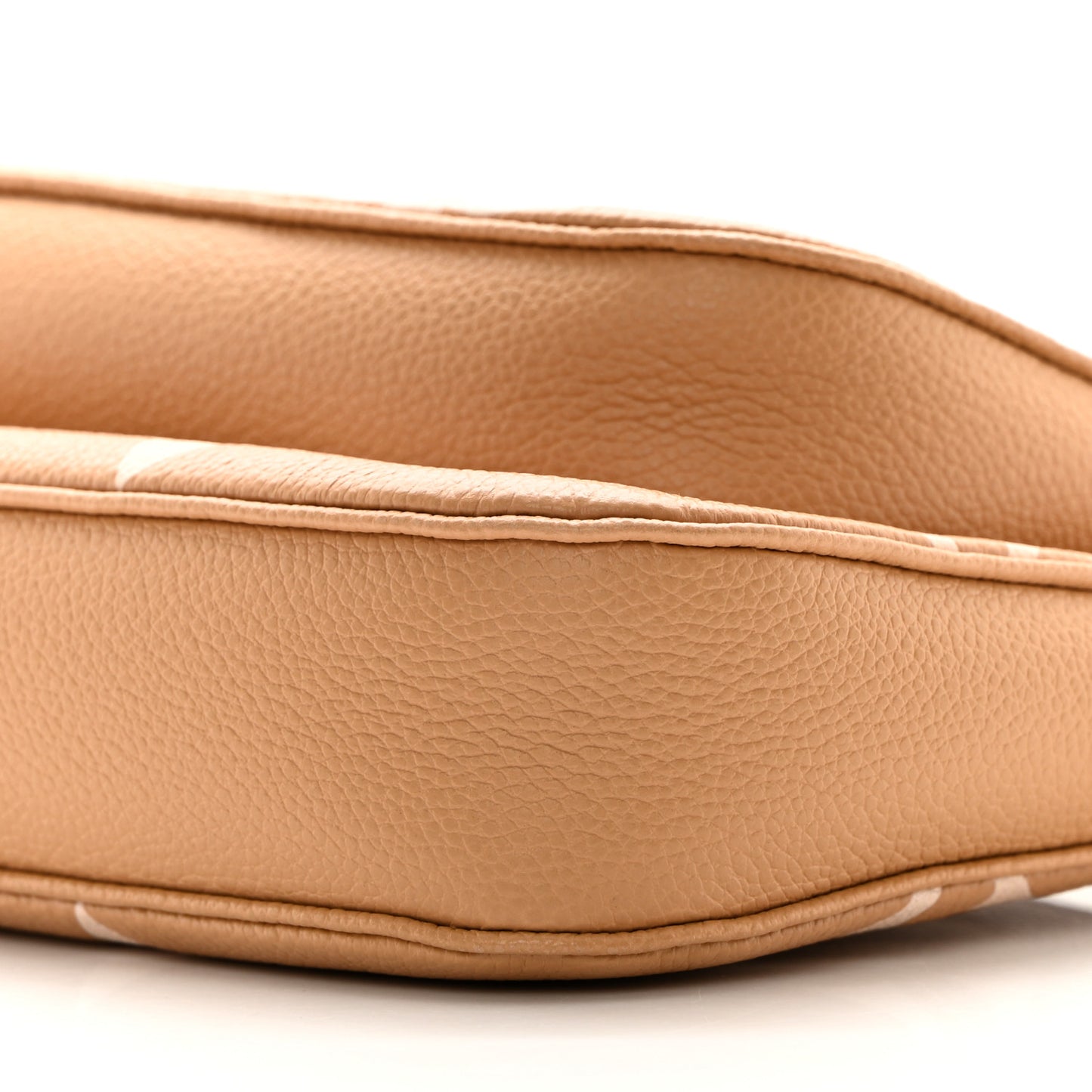 Empreinte Monogram Giant Multi Pochette Accessories Arizona Creme
