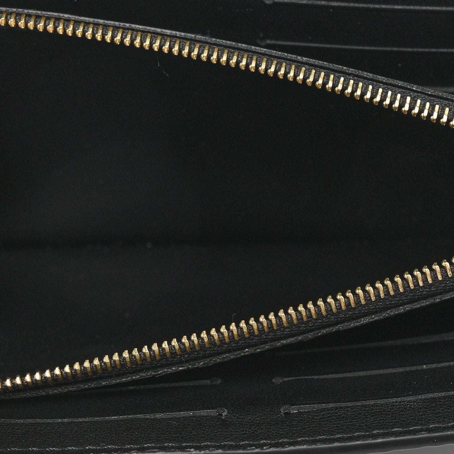 Taurillon Embellished Capucines Long Wallet Black