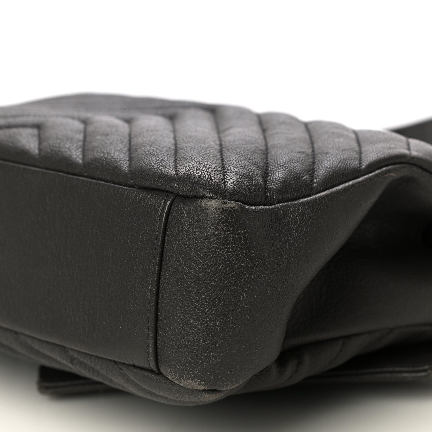 Saint Laurent Sheepskin Matelasse Chevron Monogram Medium College Bag Asphalt 12 of 21