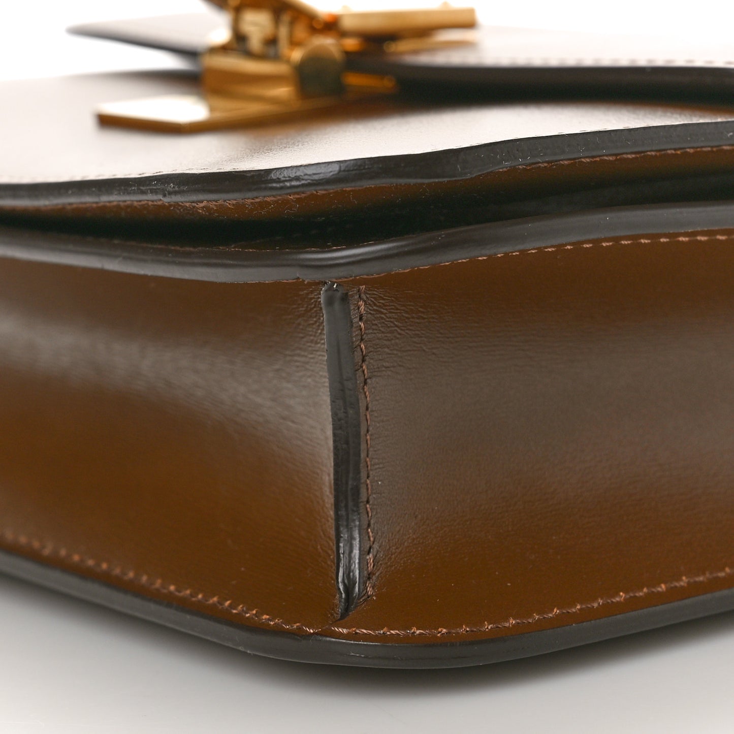Box Calfskin Teen Classic Box Flap Bag Camel