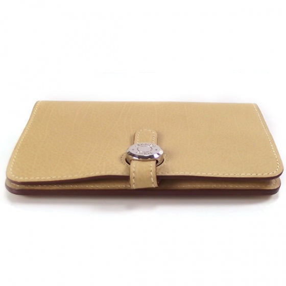 Evergrain Calfskin Dogon Wallet Biscuit