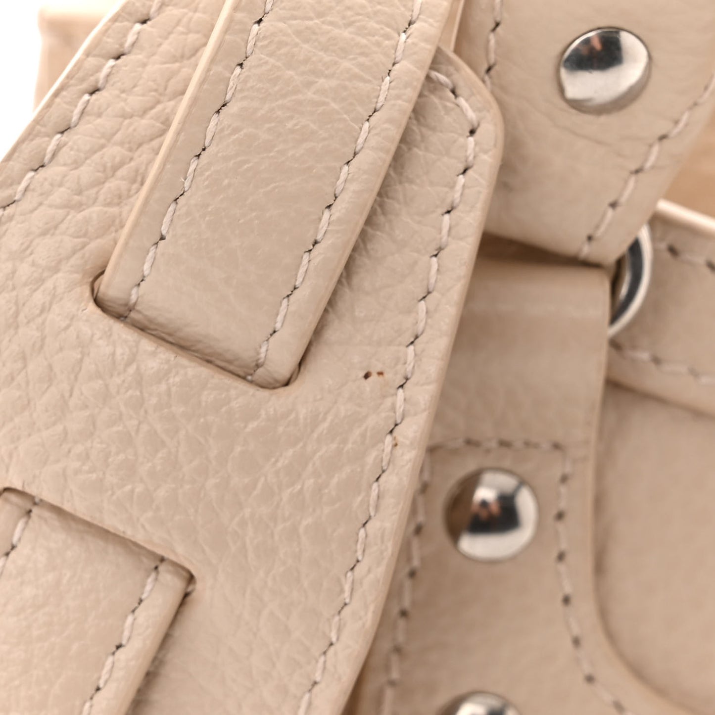 Grained Calfskin Silver Hardware XS Neo Classic City Cream