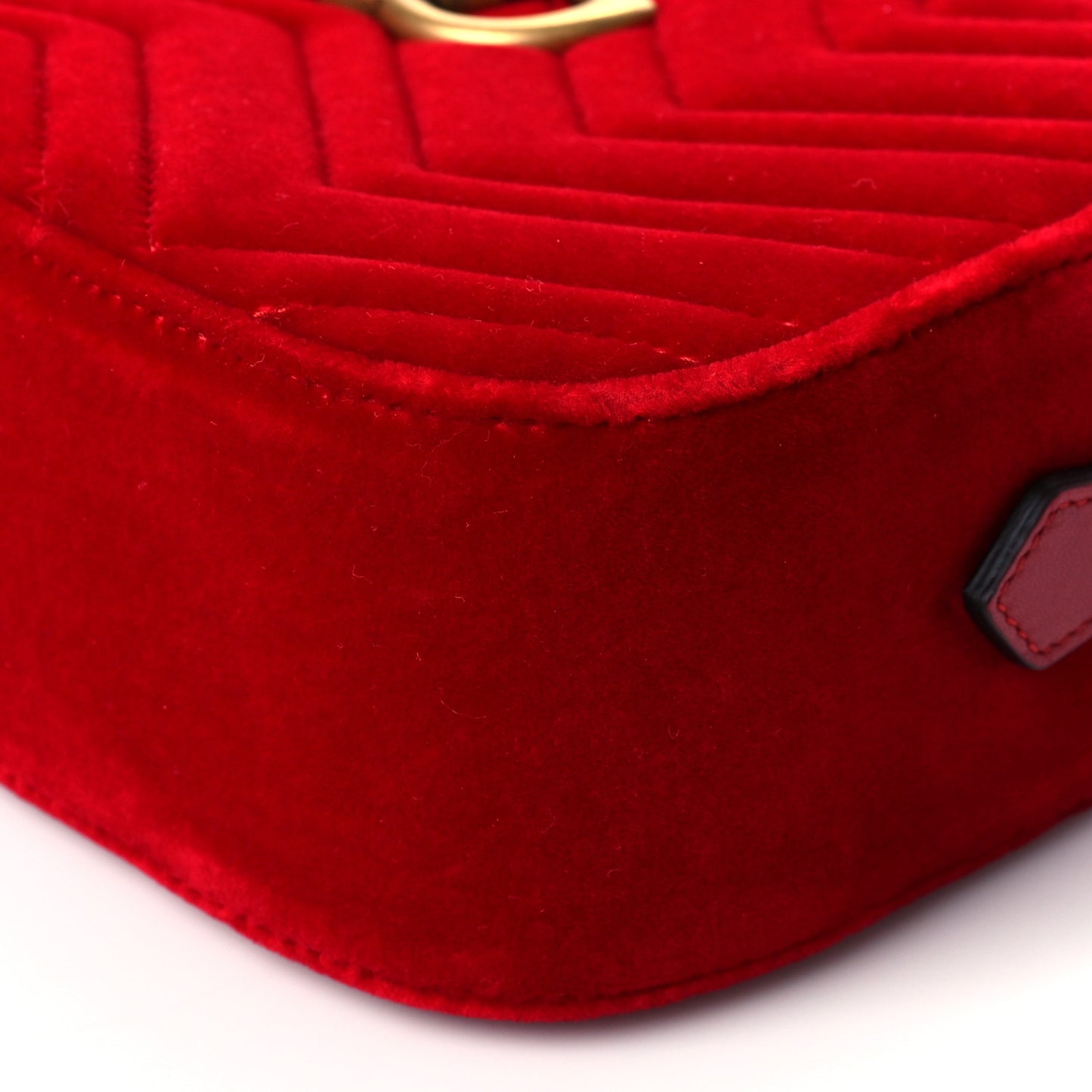 Velvet Matelasse Small GG Marmont Chain Shoulder Bag Hibiscus Red