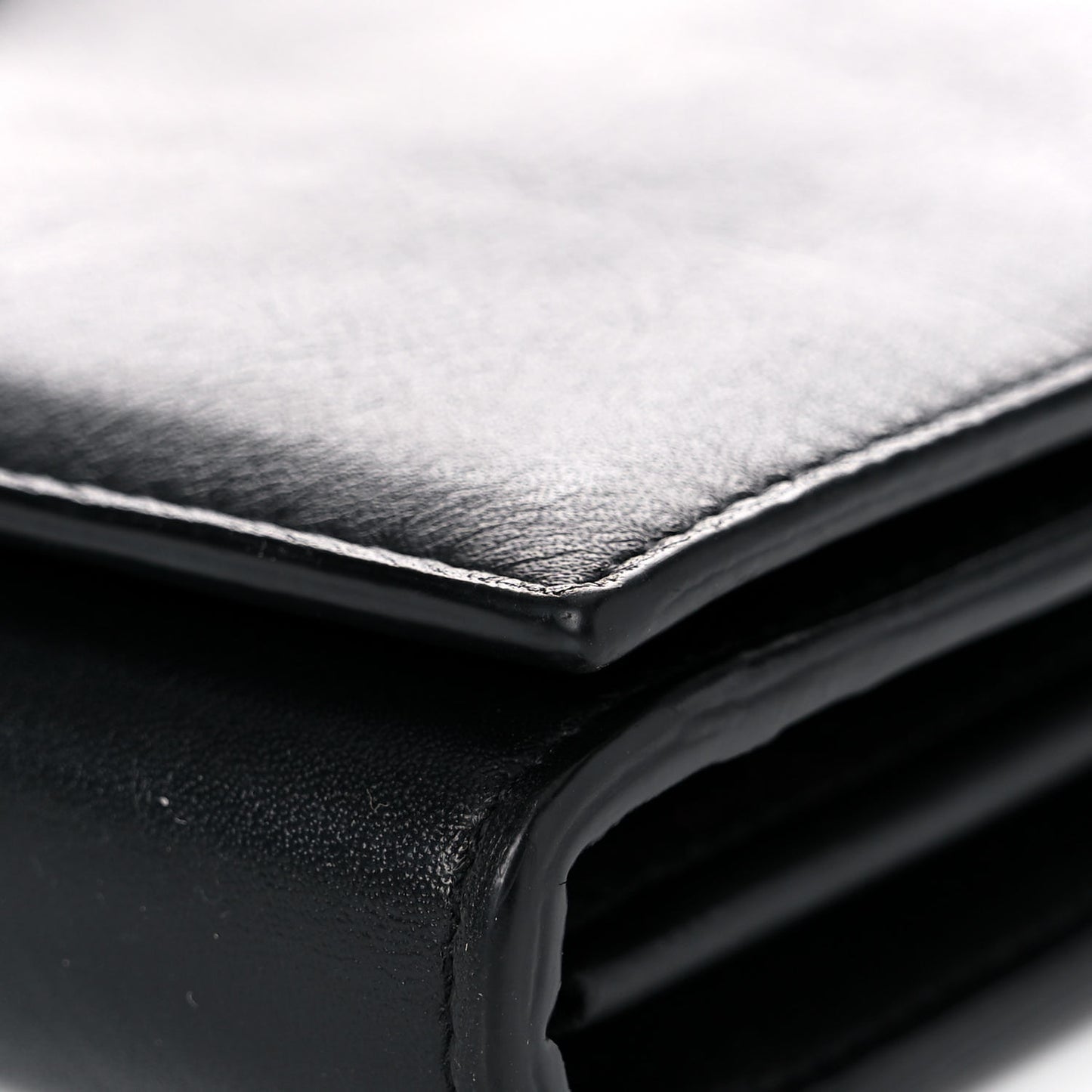 Calfskin Classic Y Ligne Chain Wallet Black