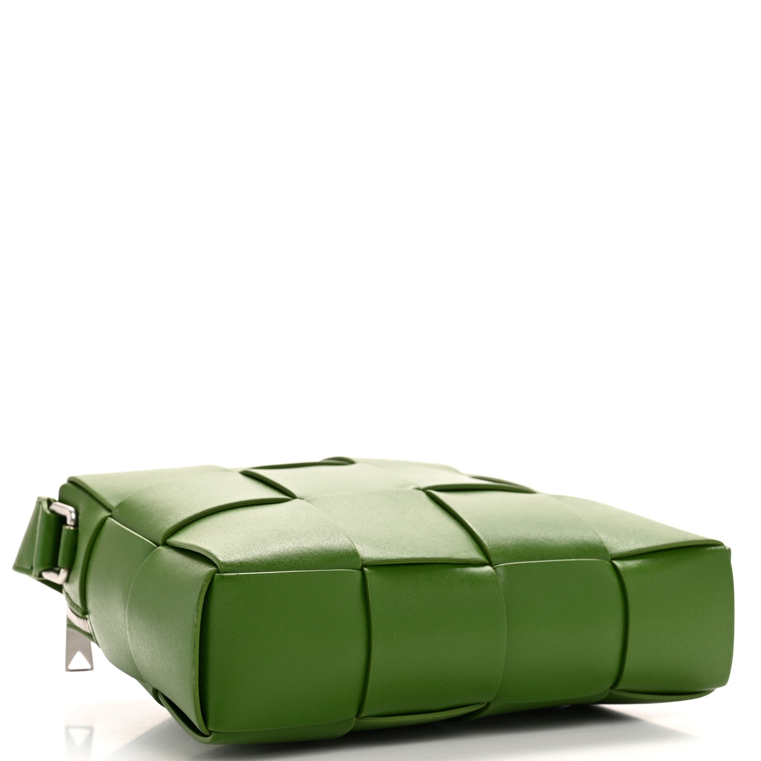 Bottega Veneta Calfskin Maxi Intrecciato Cassette Camera Bag