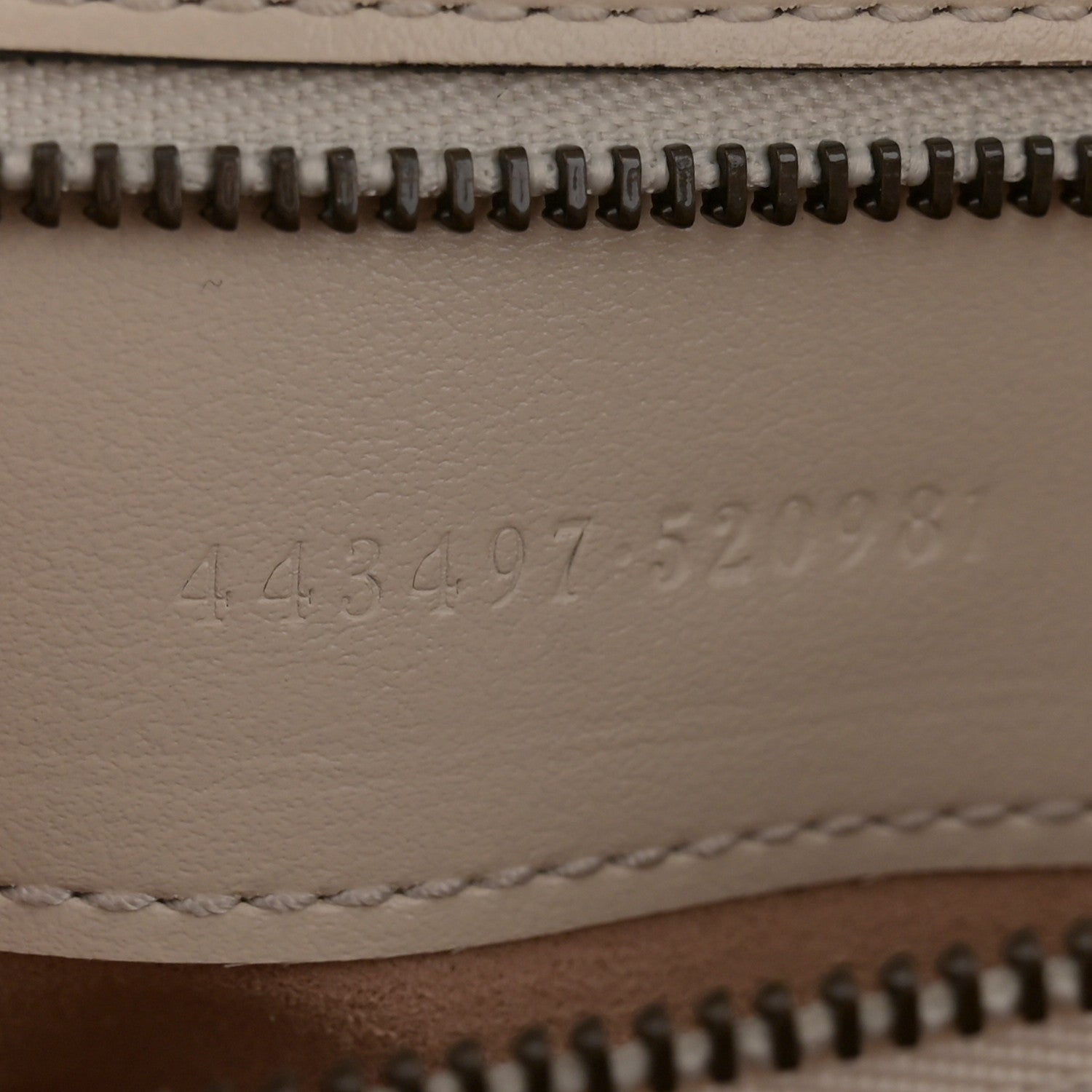 Gucci Calfskin Matelasse Small GG Marmont Shoulder Bag White 7 of 12